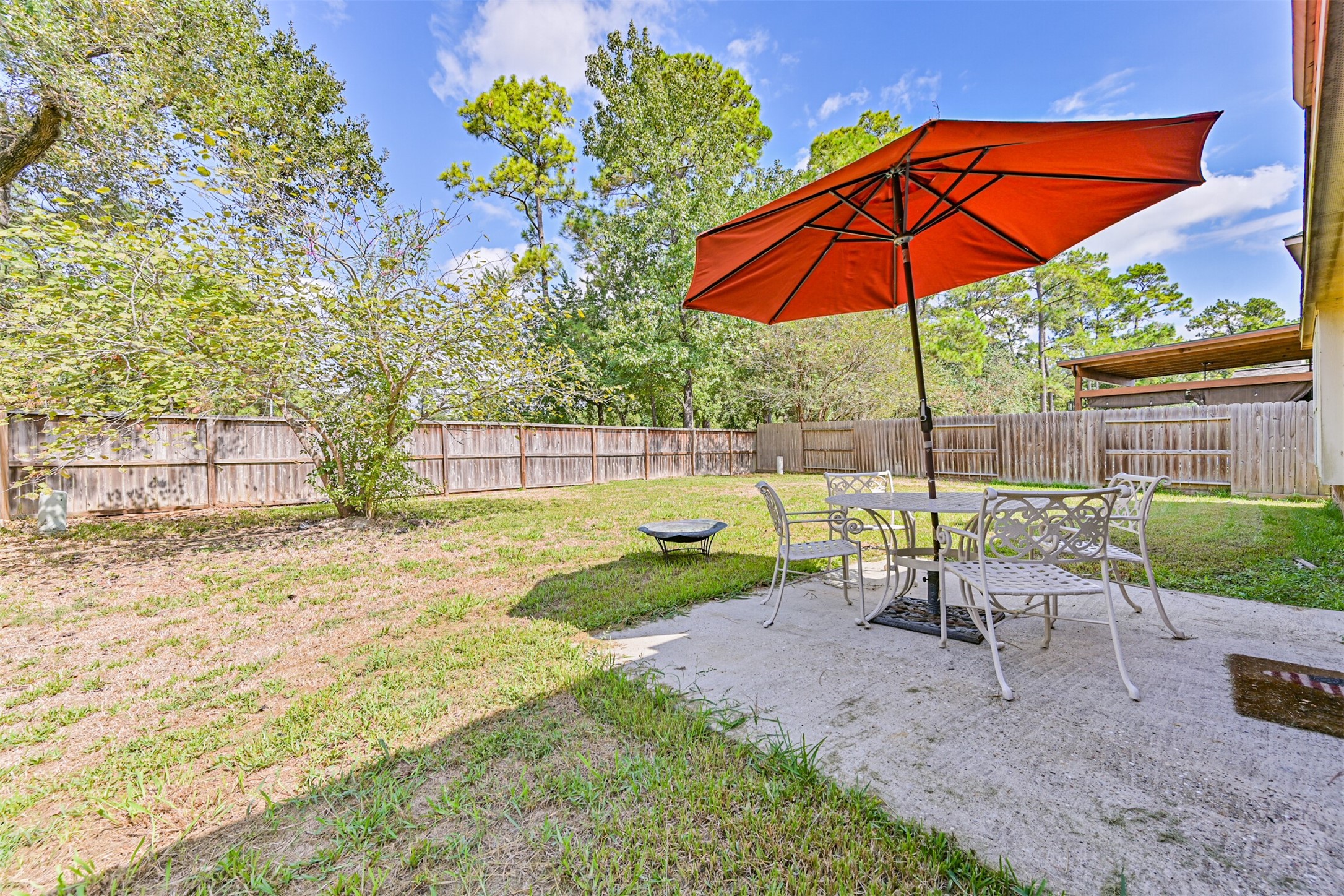 12527 Saratoga Woods Lane, Humble, TX 77346