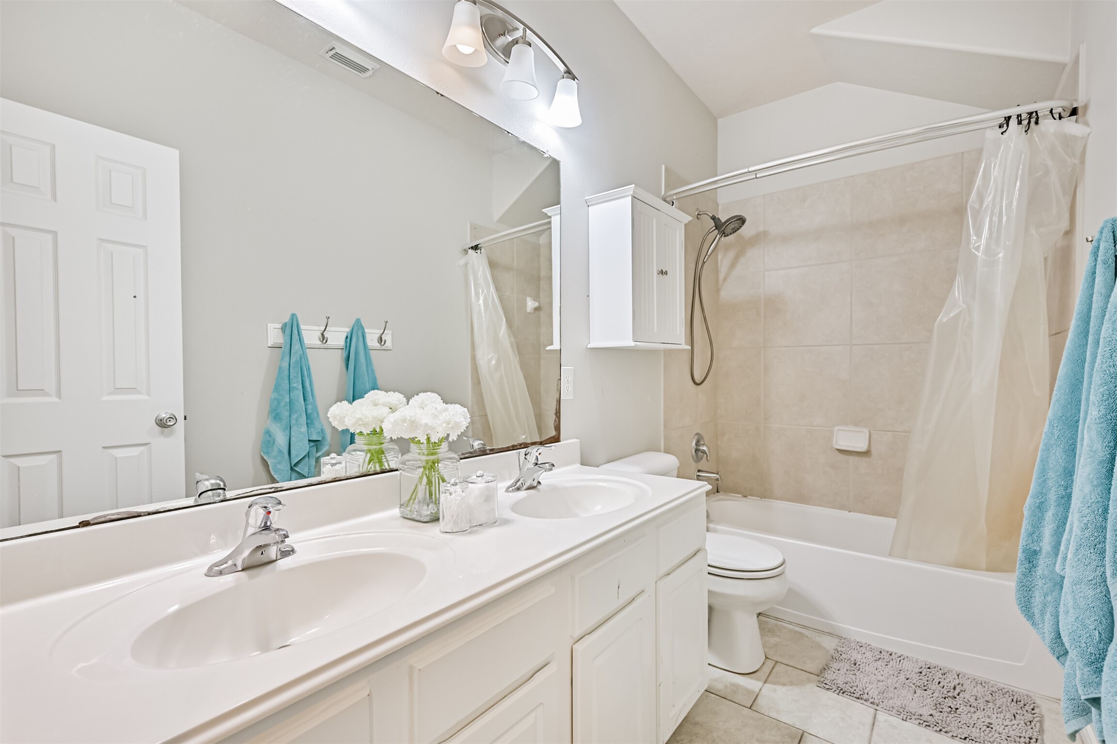 12527 Saratoga Woods Lane, Humble, TX 77346