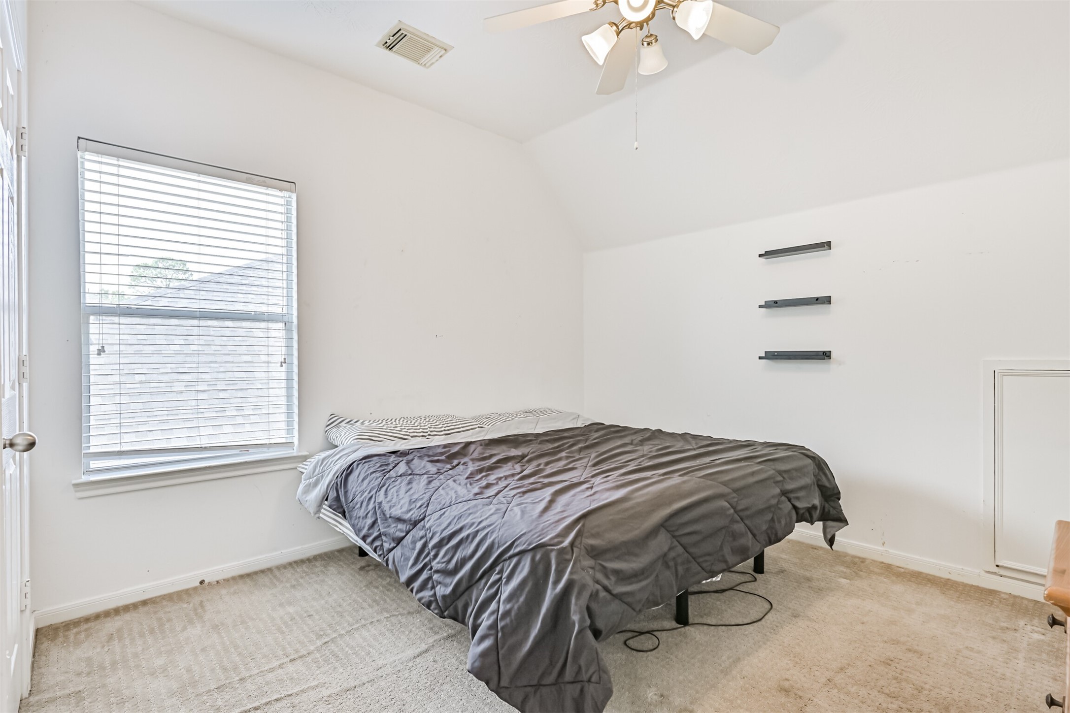 12527 Saratoga Woods Lane, Humble, TX 77346