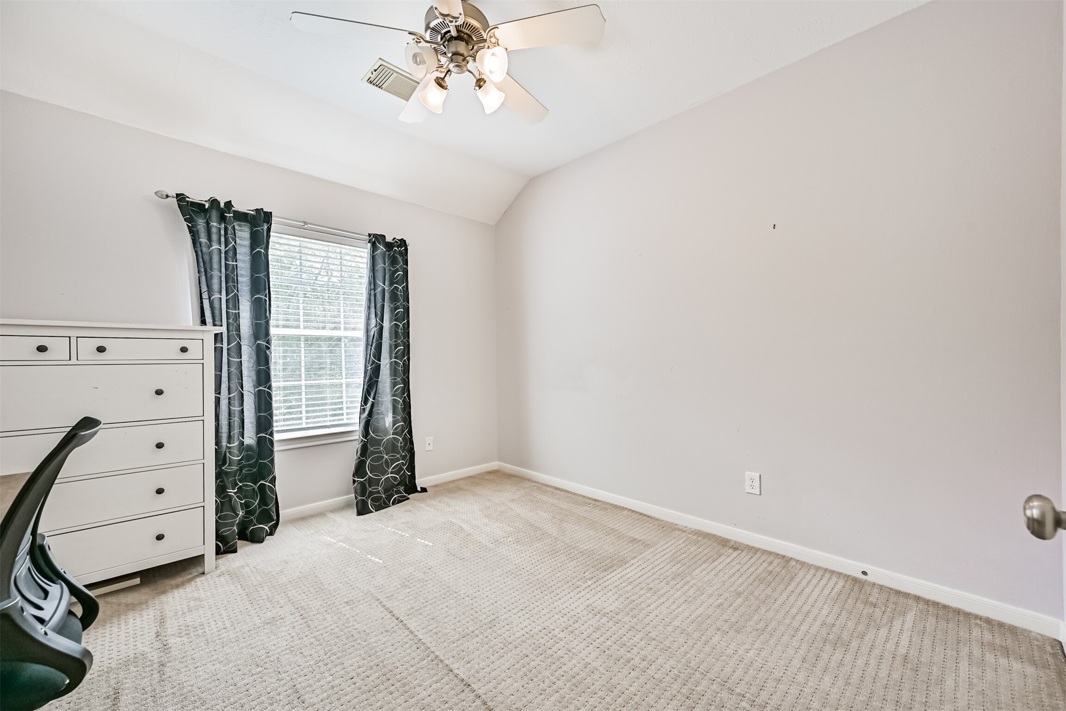 12527 Saratoga Woods Lane, Humble, TX 77346