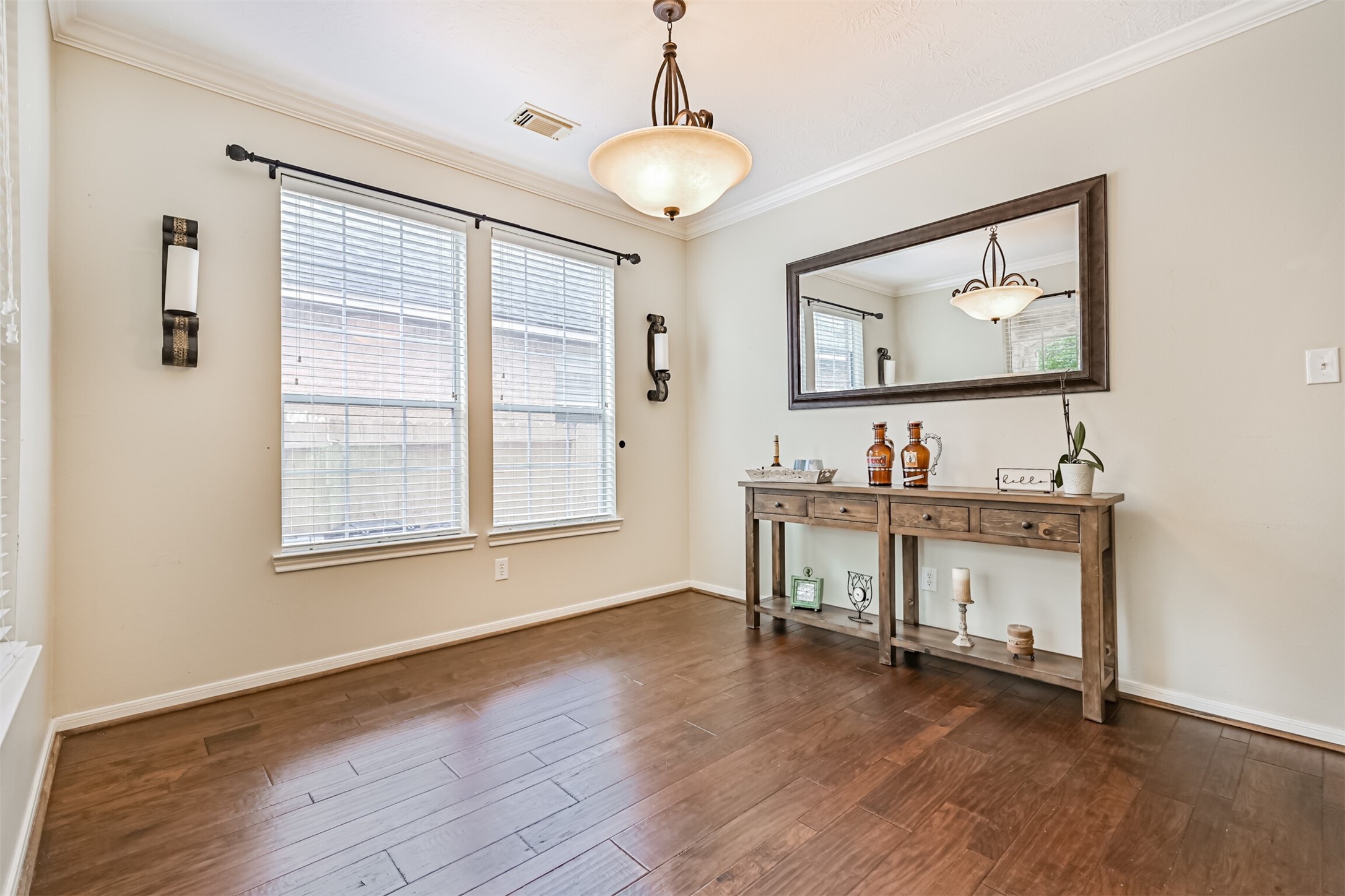 12527 Saratoga Woods Lane, Humble, TX 77346