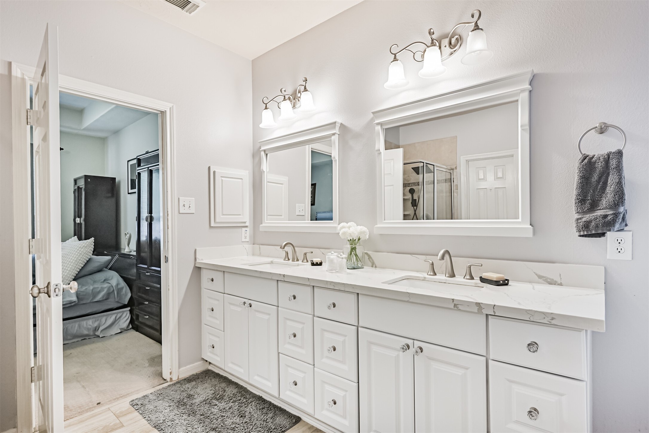 12527 Saratoga Woods Lane, Humble, TX 77346