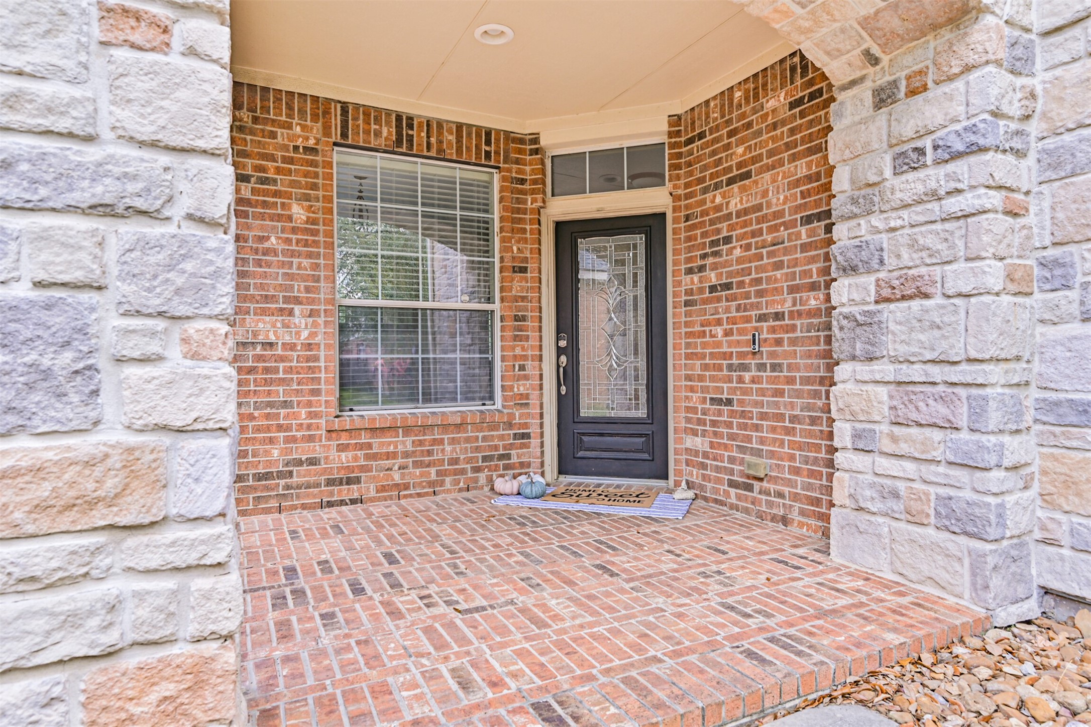12527 Saratoga Woods Lane, Humble, TX 77346