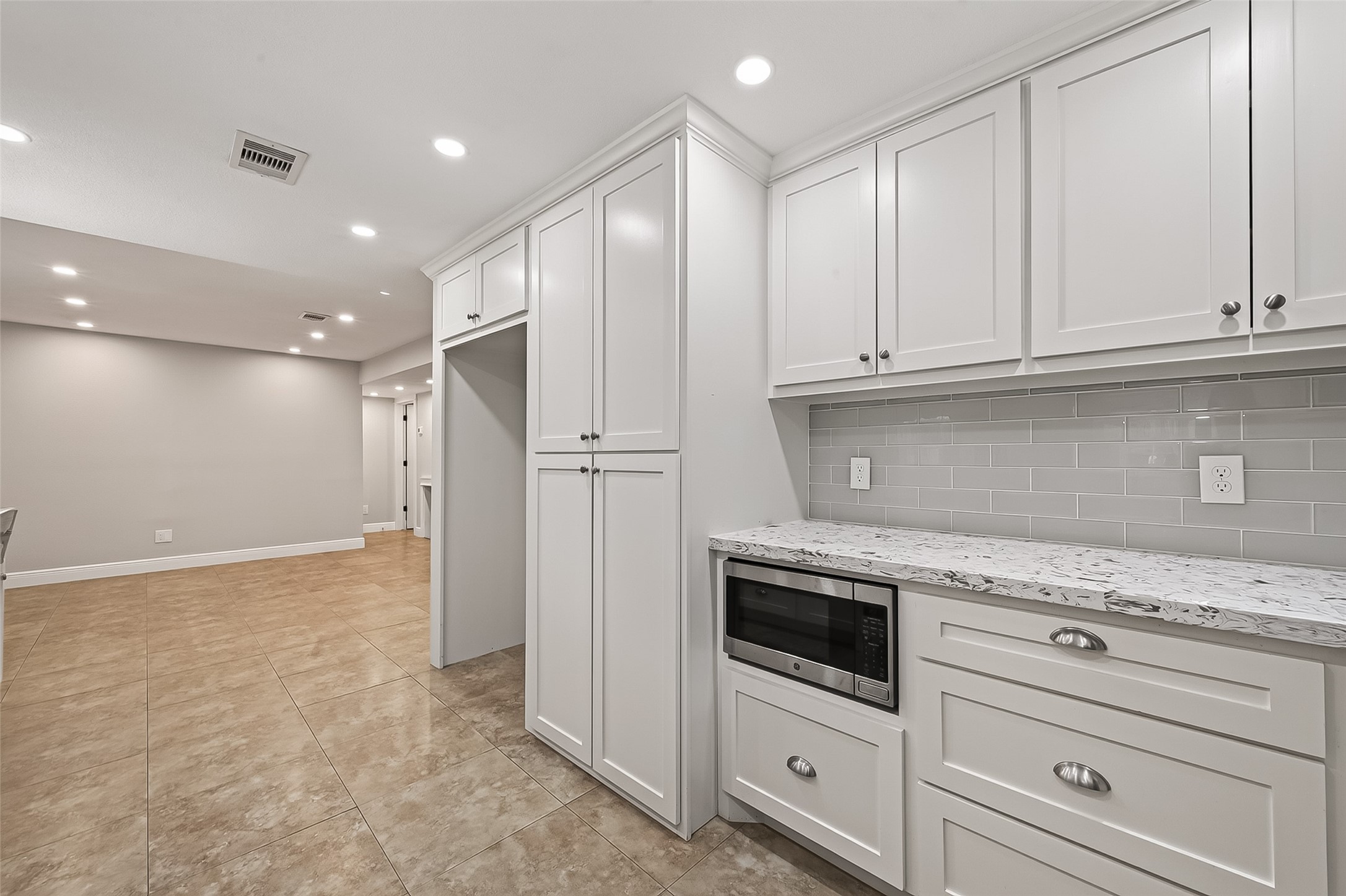 902 Mountain Meadows Drive, Katy, TX 77450