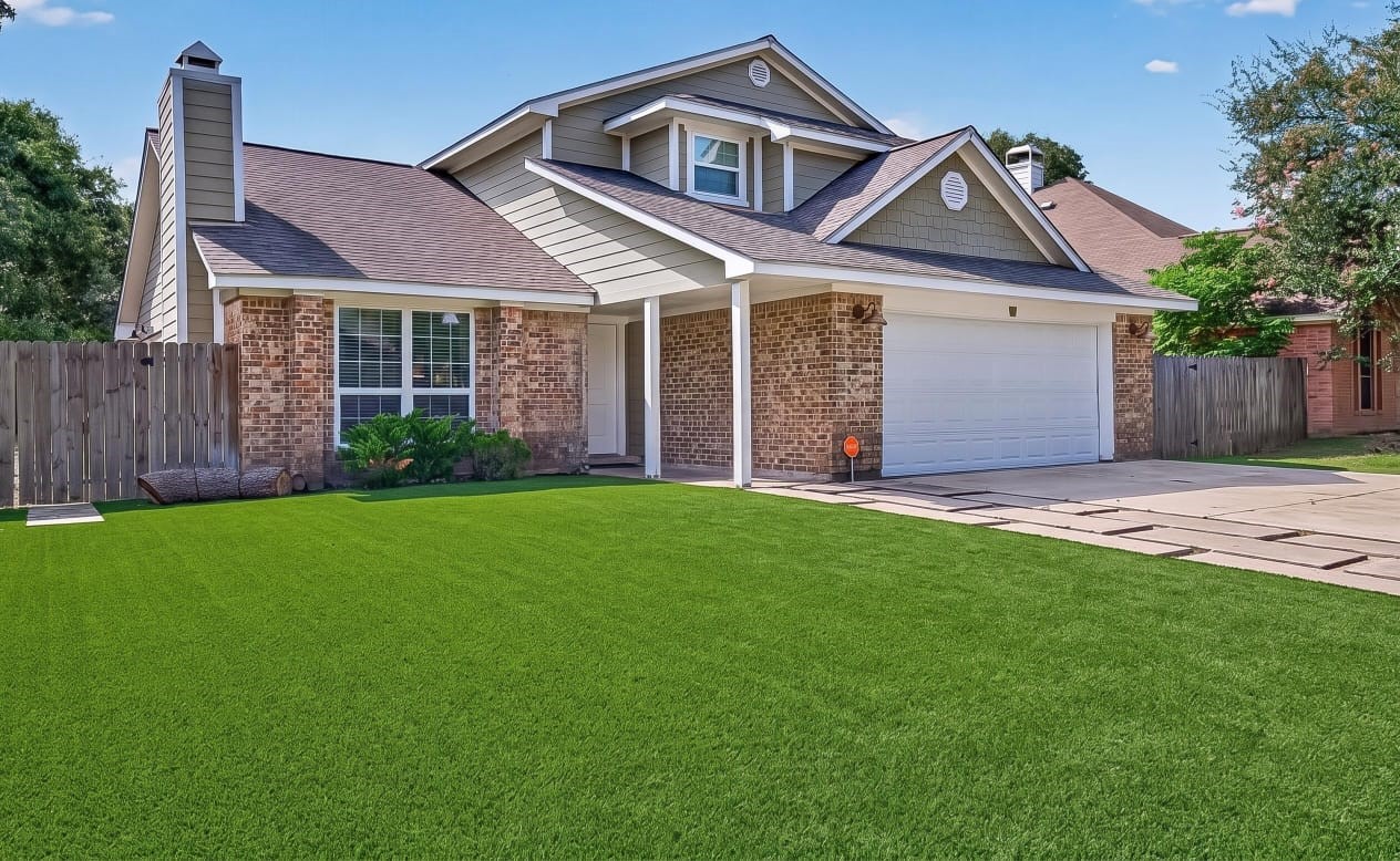 902 Mountain Meadows Drive, Katy, TX 77450