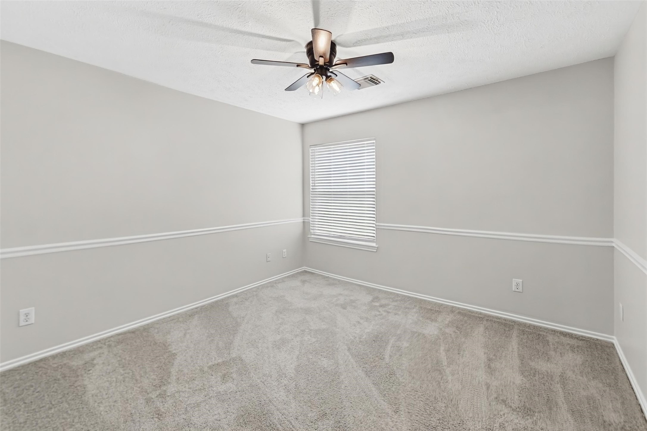 5103 Lockhart Drive, Pearland, TX 77584