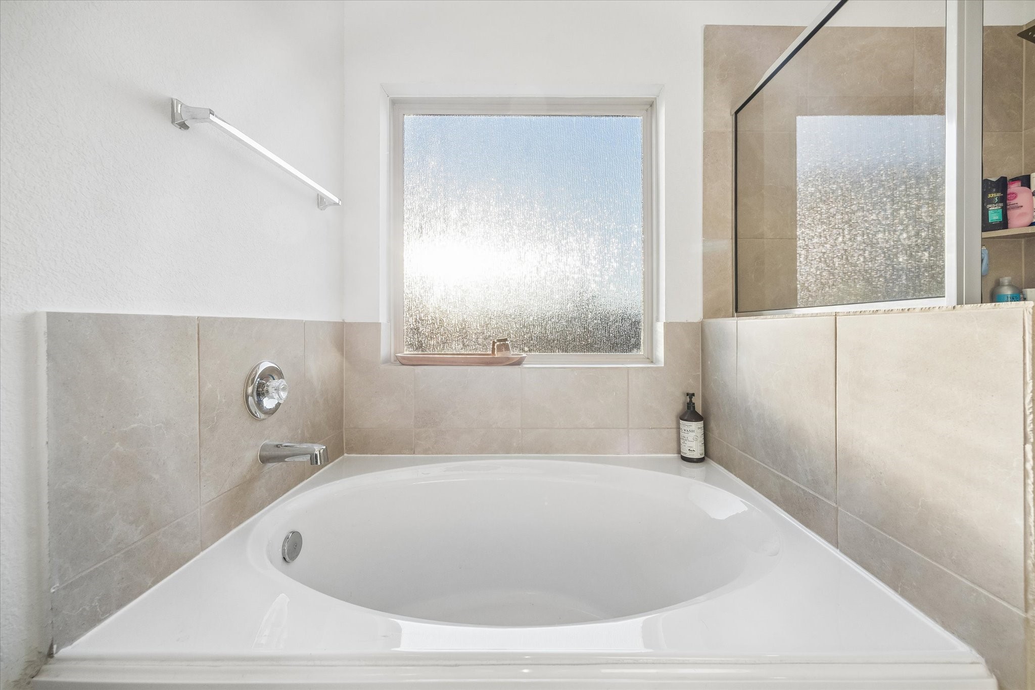 Relaxing garden tub