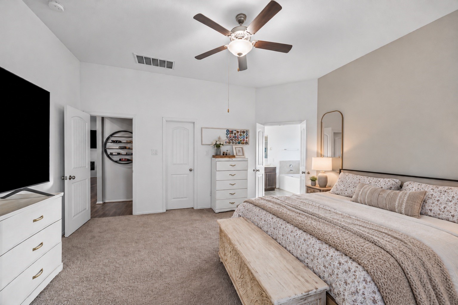 Spacious primary suite