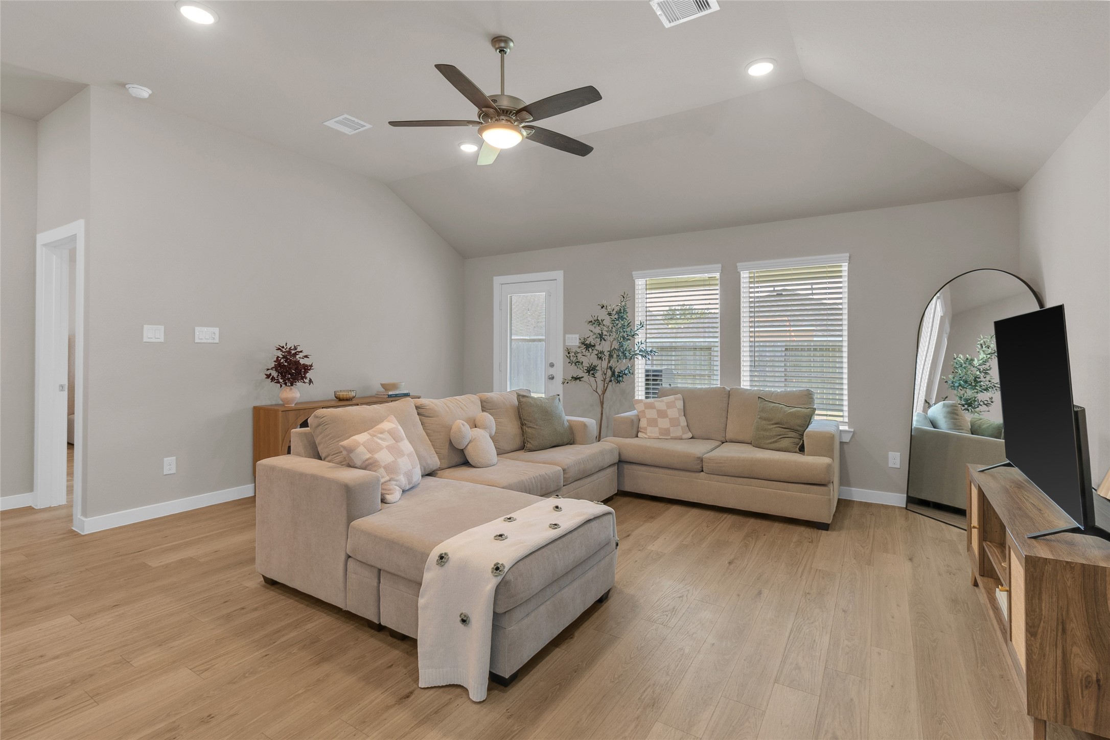 1207 Cavalry Junction Drive, Alvin, TX 77511