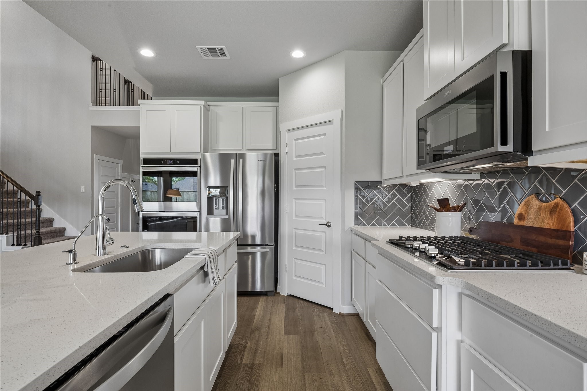1520 Harvest Vine Court, Friendswood, TX 77546