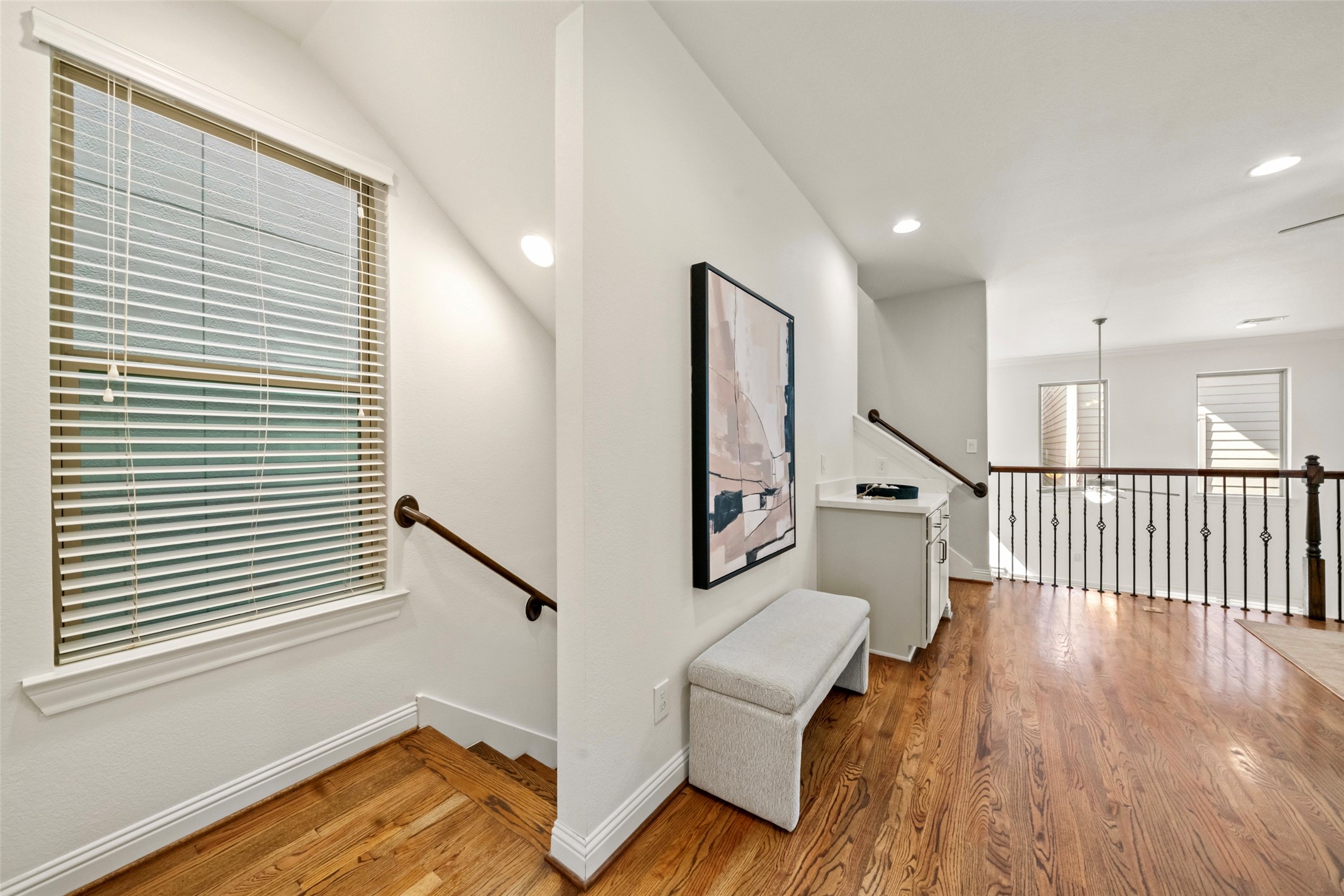 Second floor landing layout, overlooking the first floor.