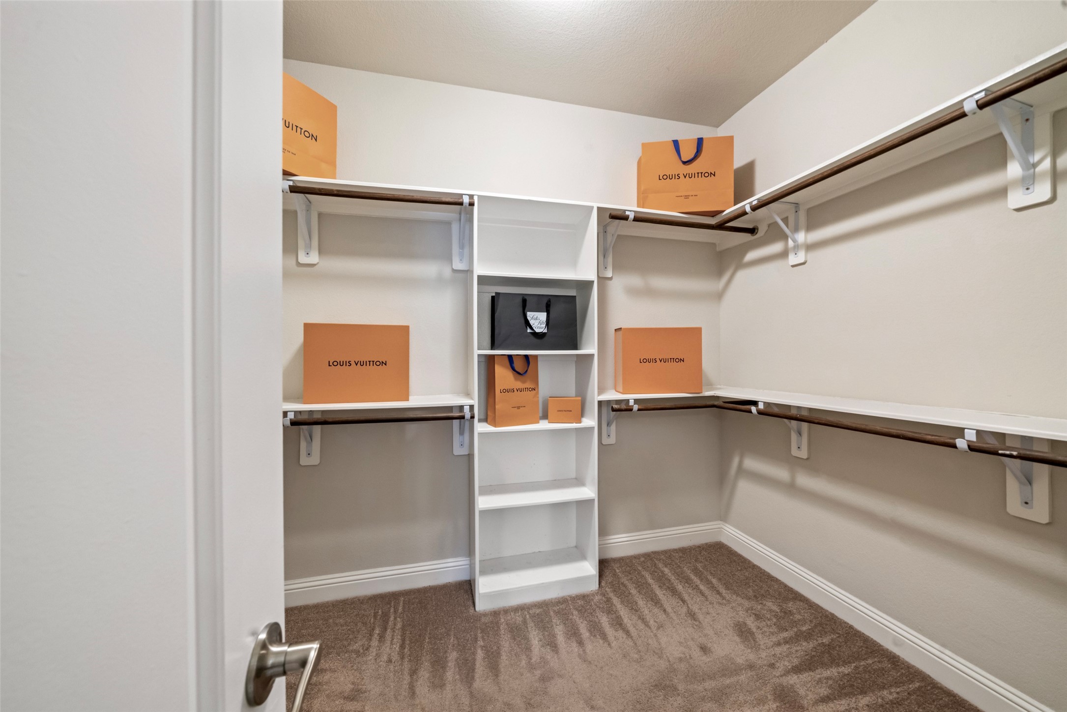 Enjoy a sizable, walk-in closet attached to the en suite primary bathroom.