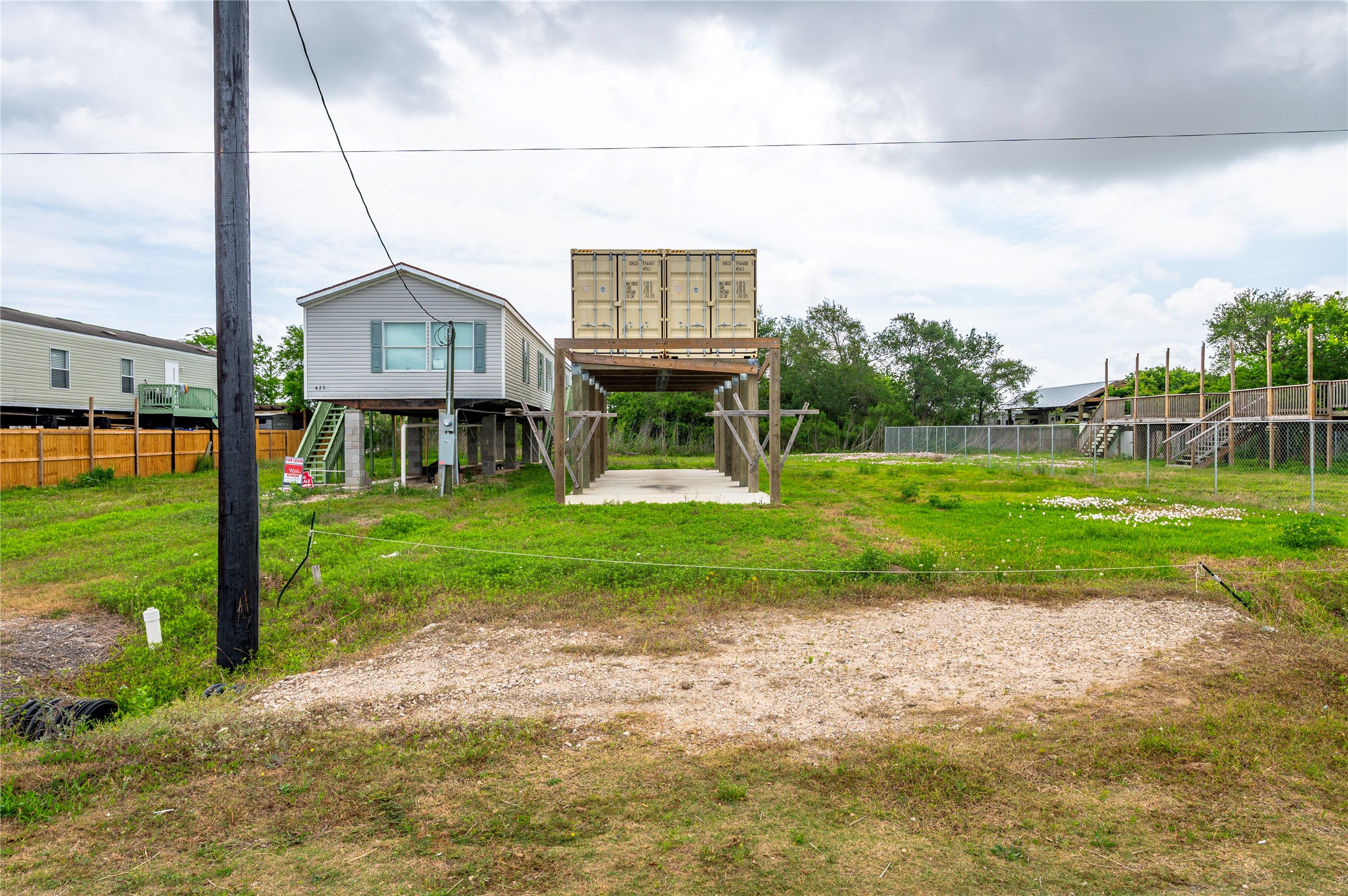 437 16th Street, San Leon, TX 77539