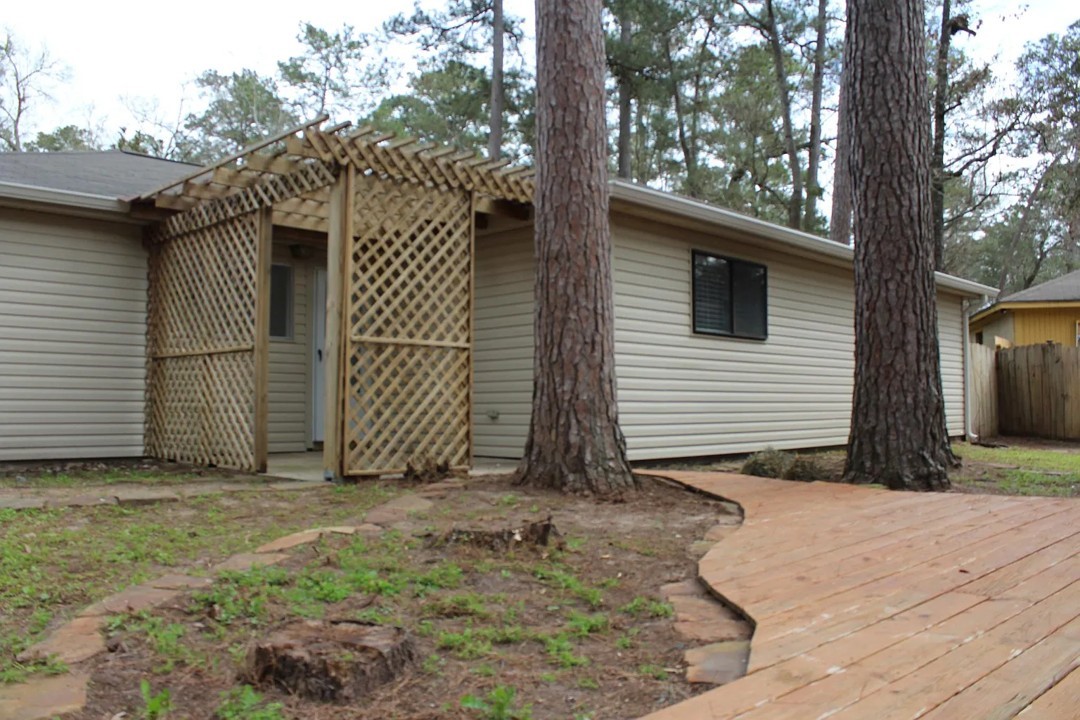 55 E White Willow Circle, Spring, TX 77381