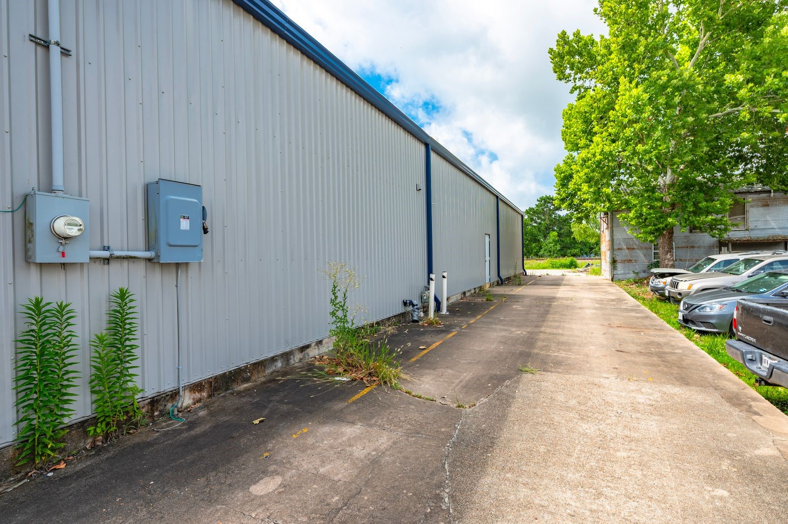 8621 Highway 6, Hitchcock, TX 77563