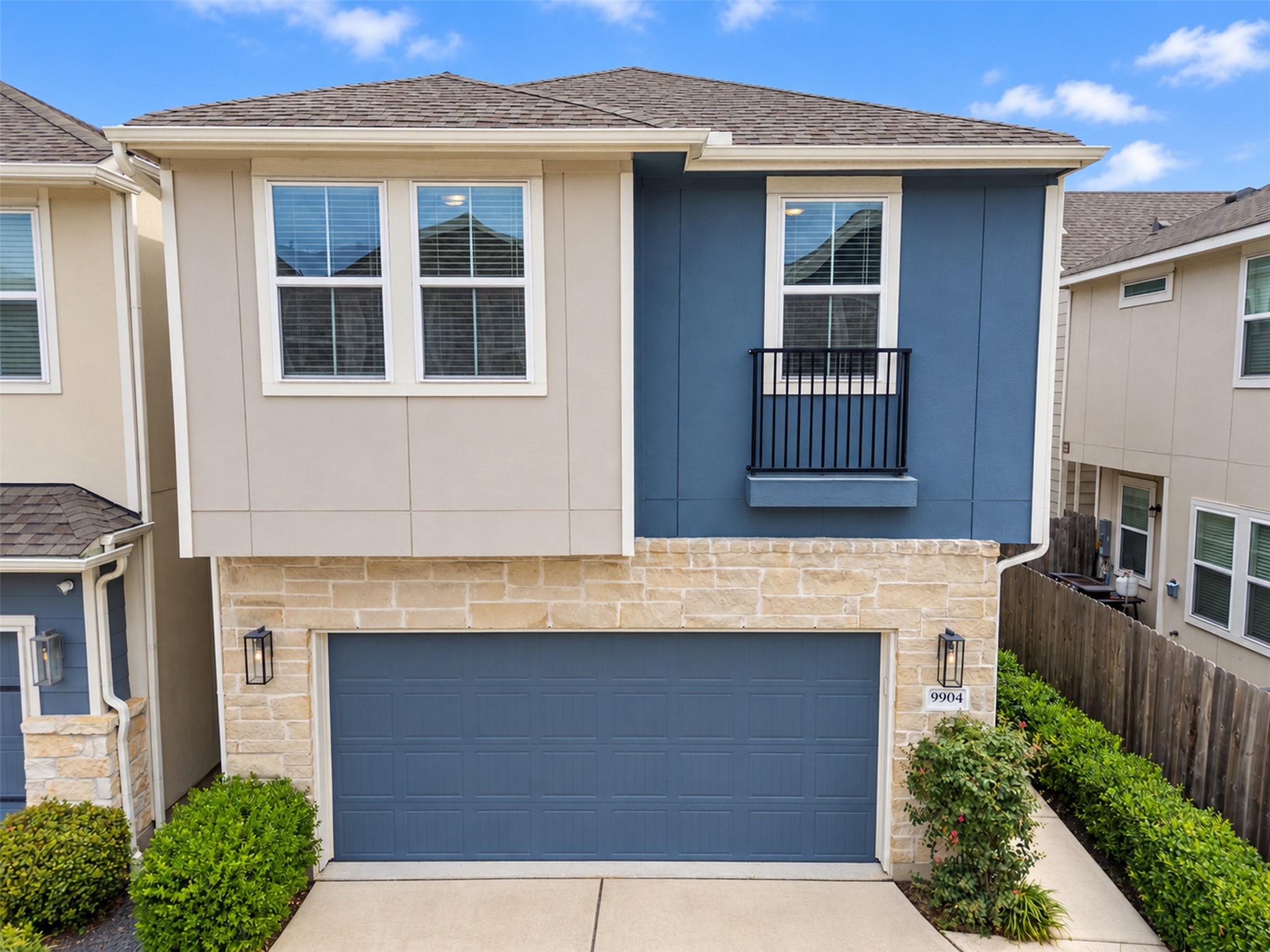 9904 Smokehouse Silo Lane, Houston, TX 77080