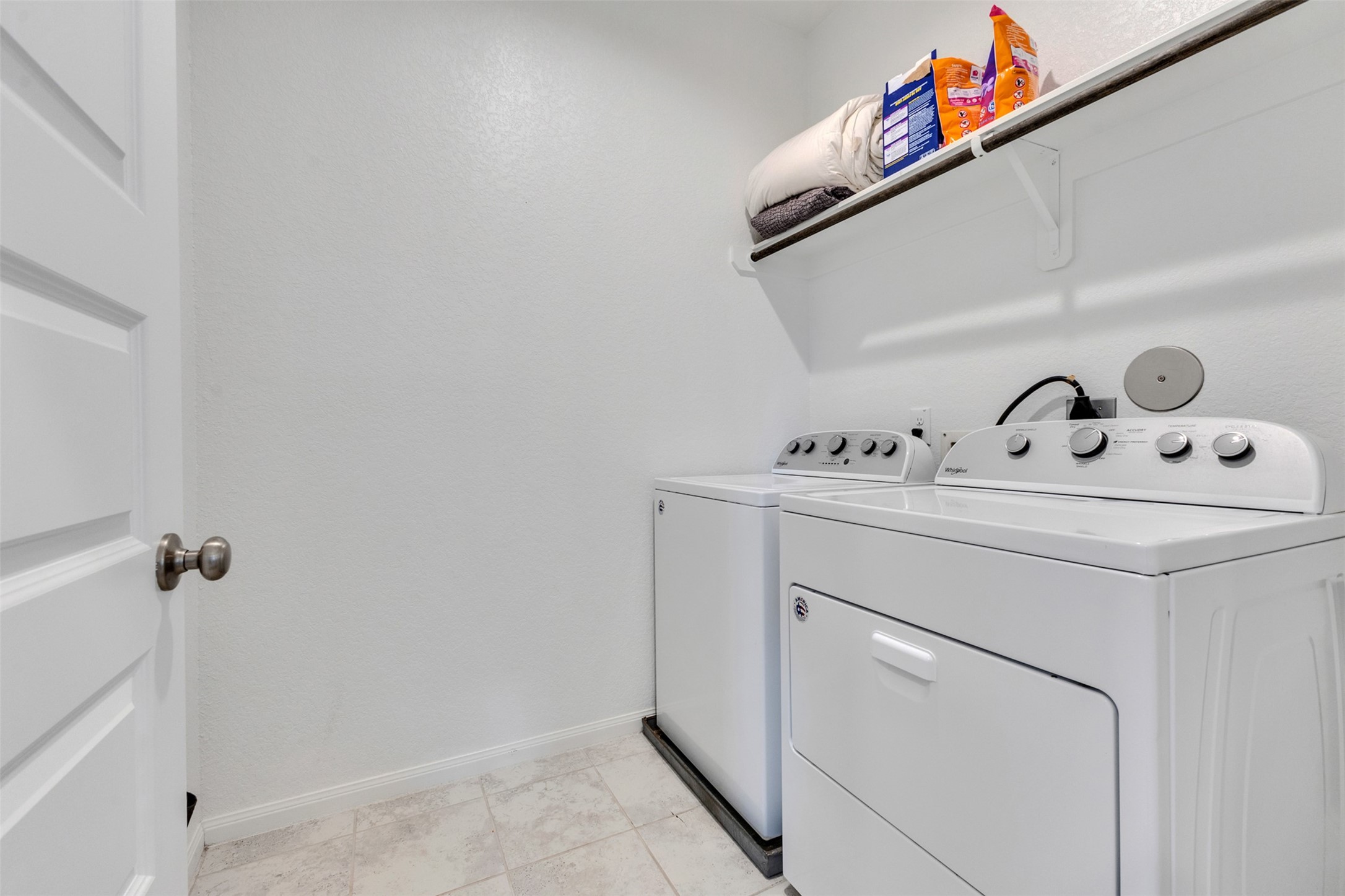 9904 Smokehouse Silo Lane, Houston, TX 77080