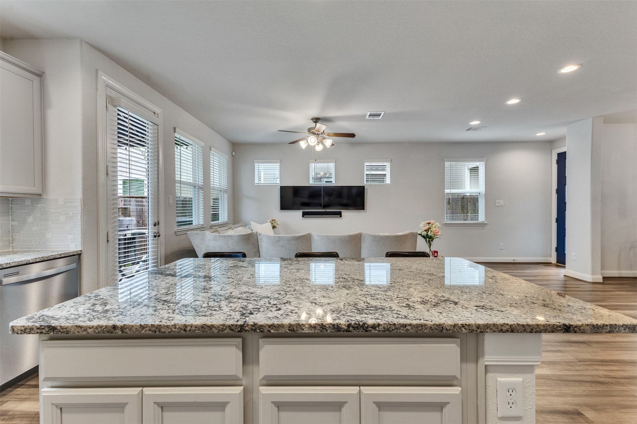 9904 Smokehouse Silo Lane, Houston, TX 77080
