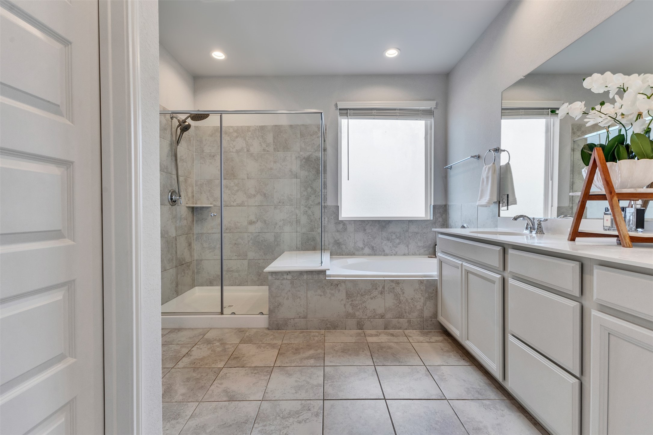 9904 Smokehouse Silo Lane, Houston, TX 77080
