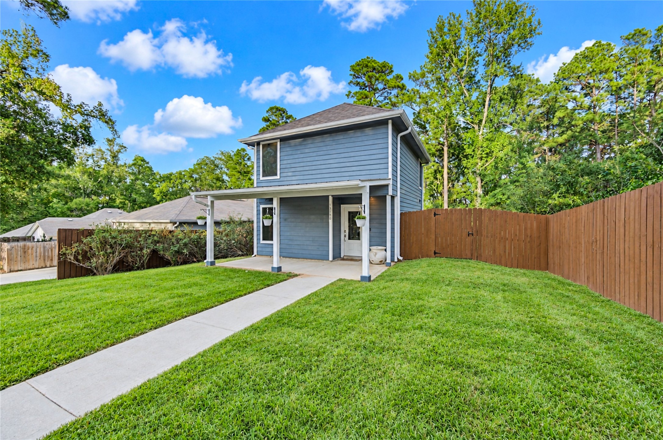 15190 Crockett Road, Willis, TX 77378