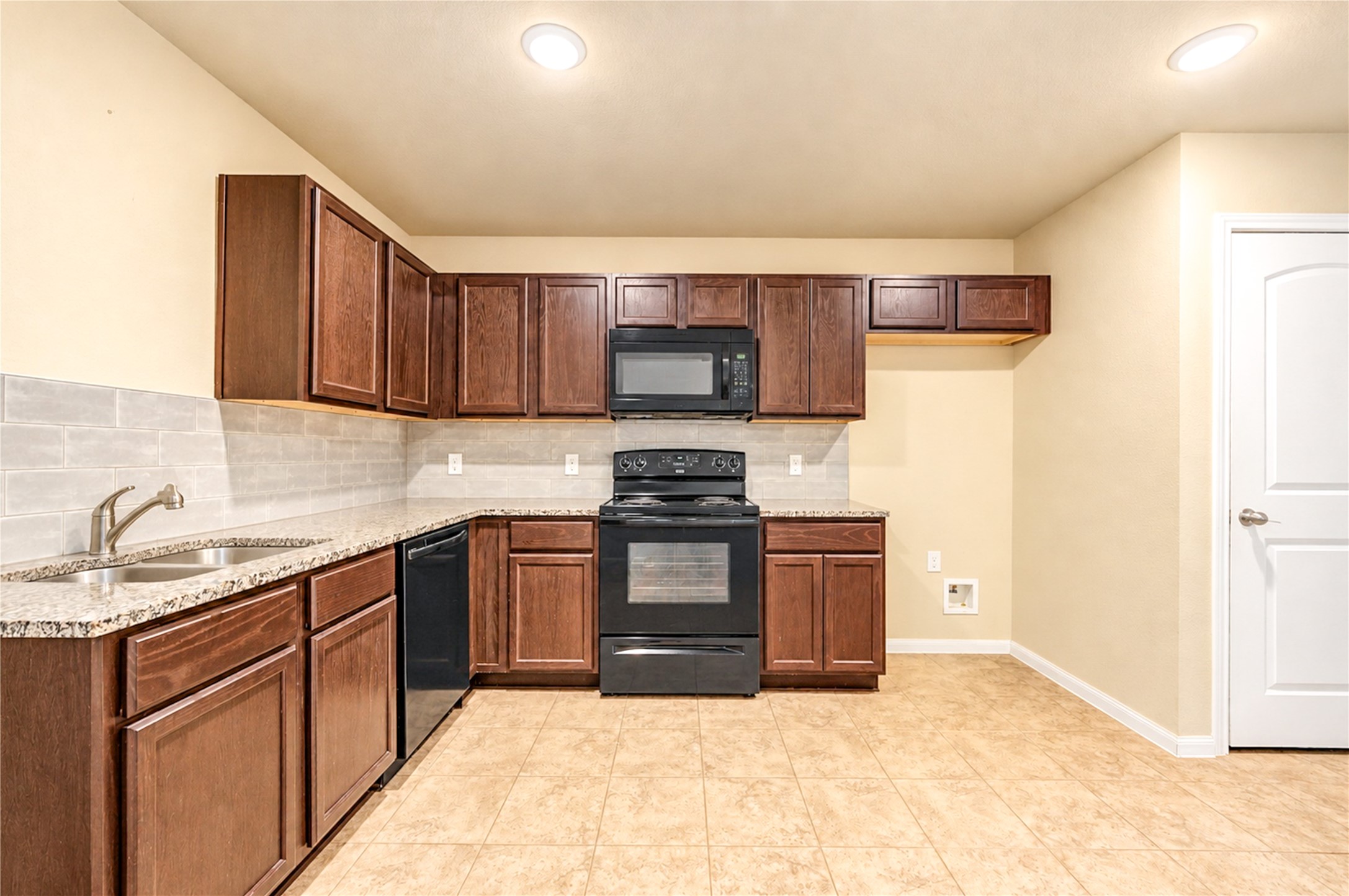 15190 Crockett Road, Willis, TX 77378