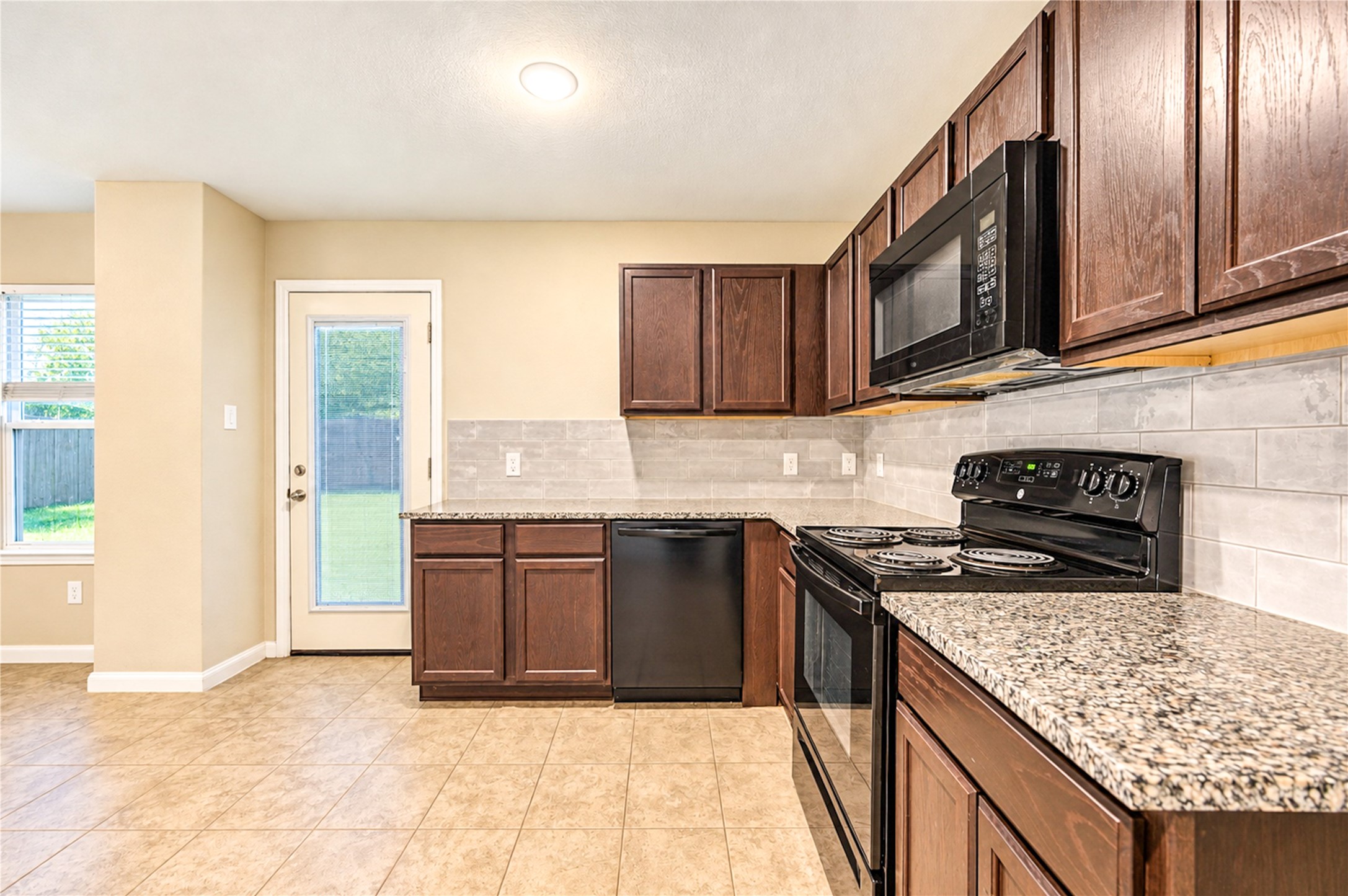 15190 Crockett Road, Willis, TX 77378