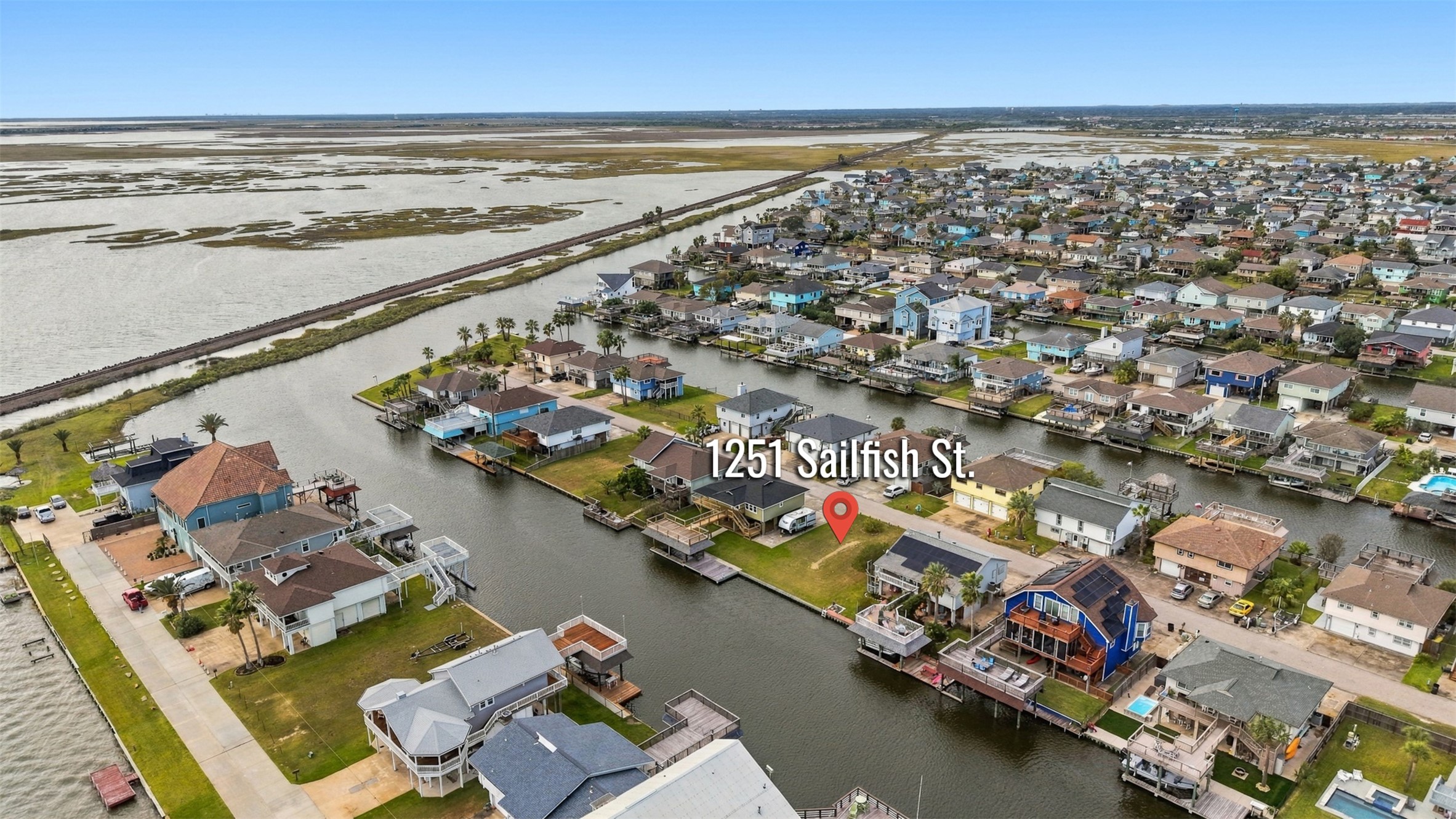 1251 Sailfish Street, Bayou Vista, TX 77563