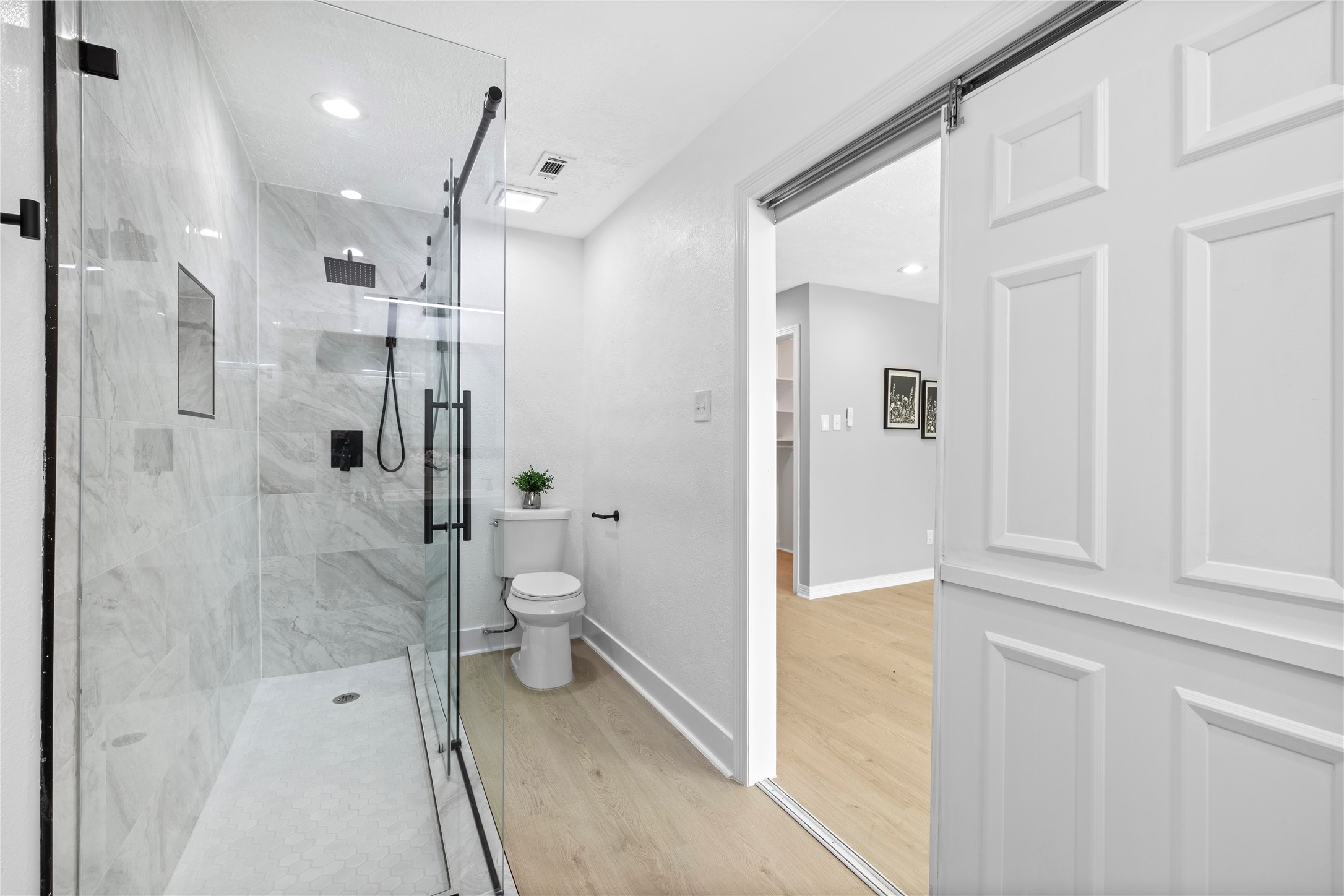 7714 Summer Glen Lane, Houston, TX 77072