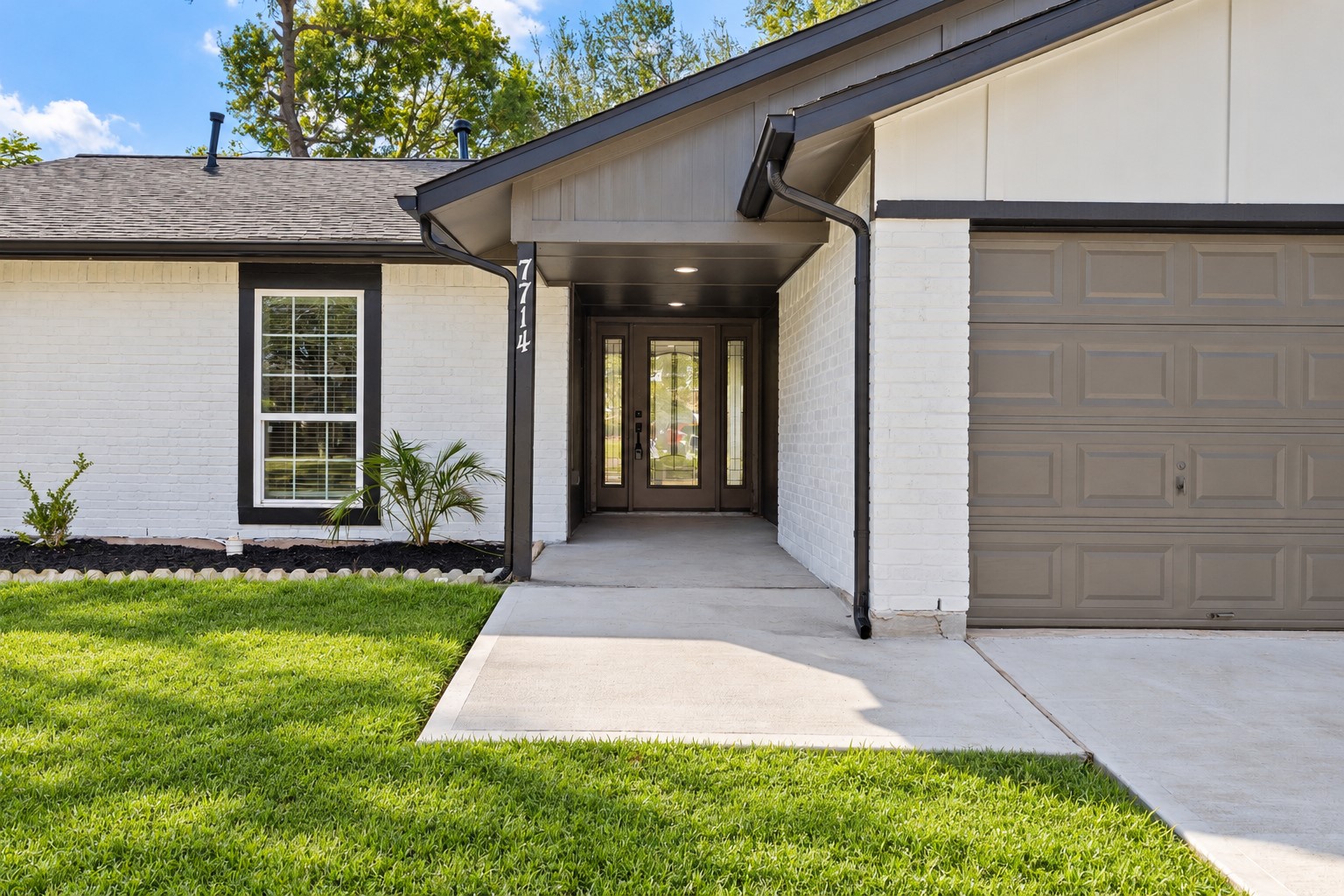 7714 Summer Glen Lane, Houston, TX 77072