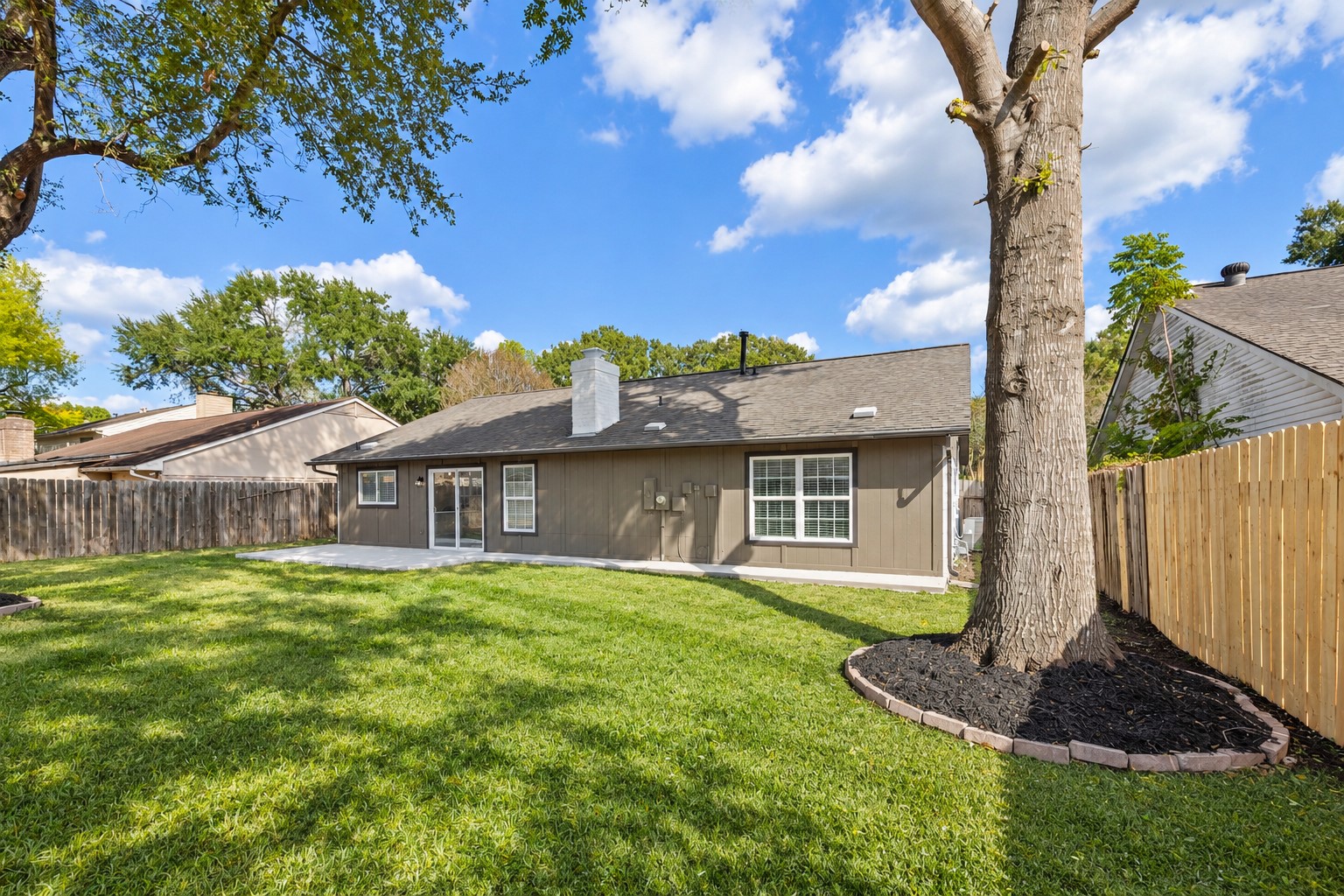 7714 Summer Glen Lane, Houston, TX 77072