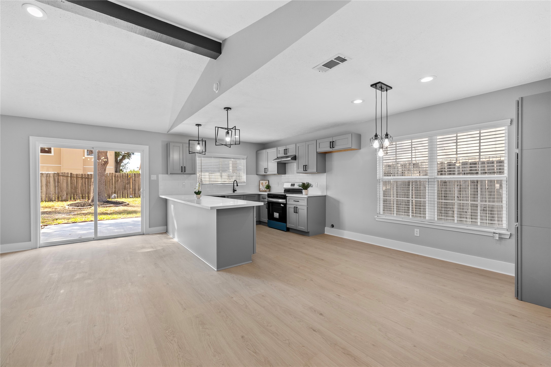 7714 Summer Glen Lane, Houston, TX 77072
