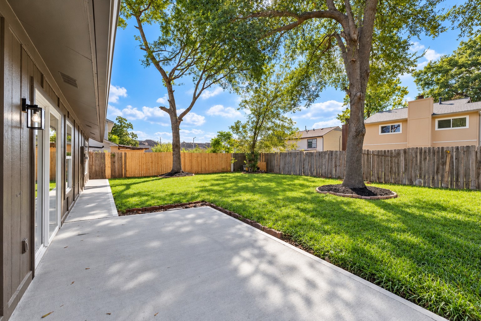 7714 Summer Glen Lane, Houston, TX 77072