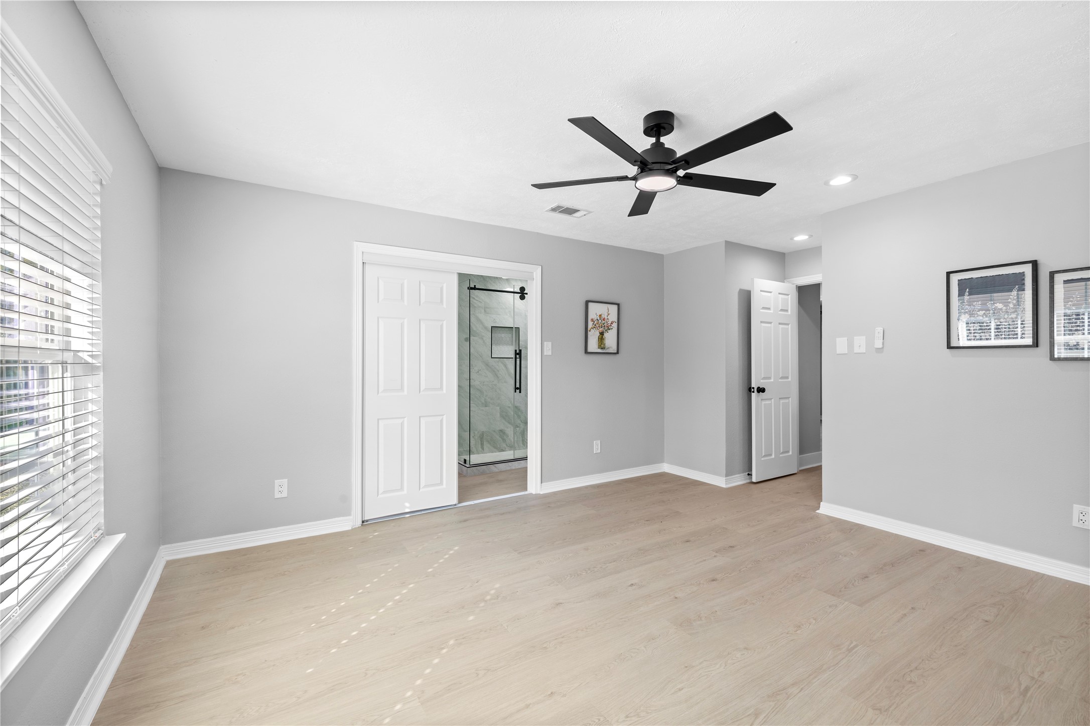 7714 Summer Glen Lane, Houston, TX 77072