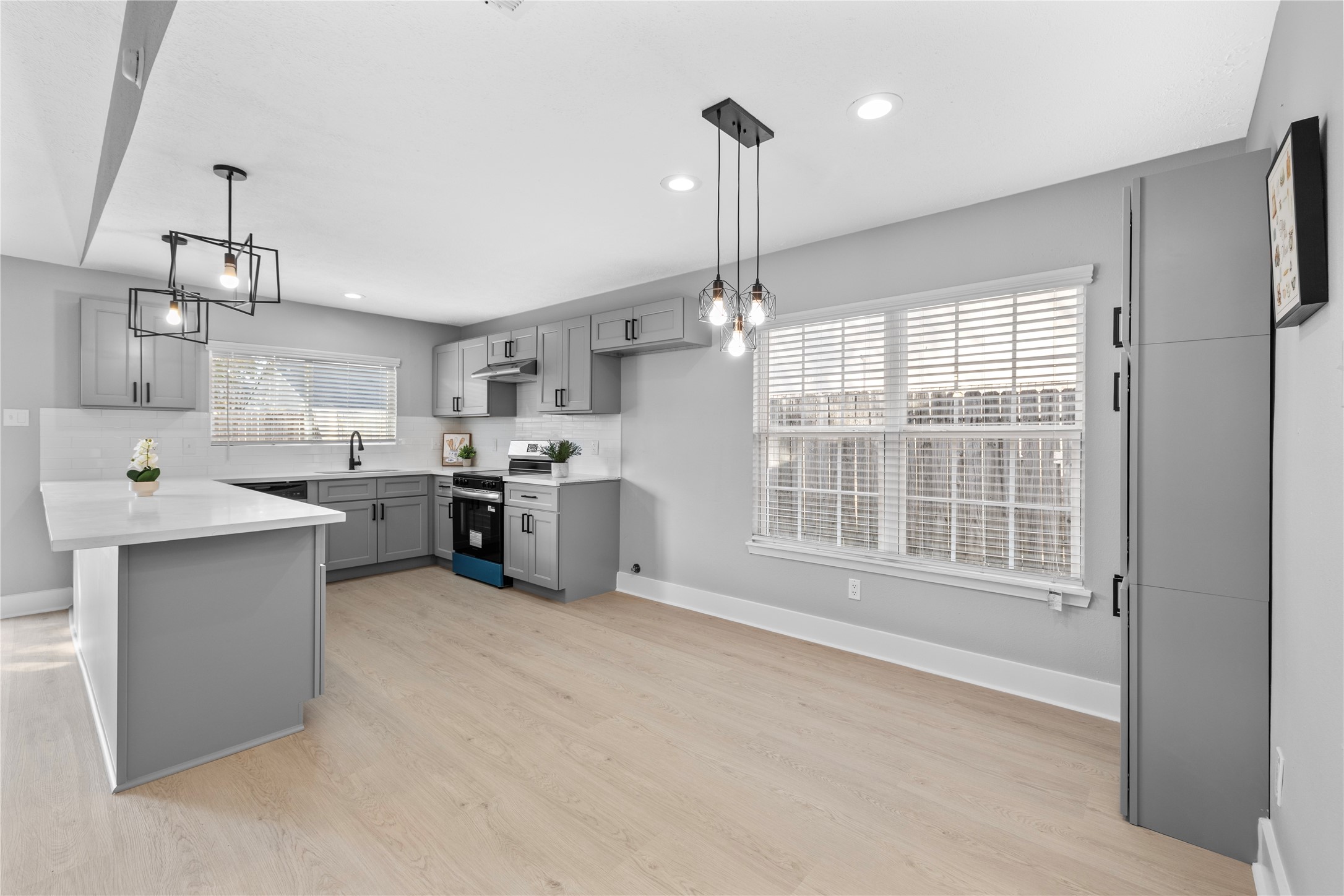 7714 Summer Glen Lane, Houston, TX 77072