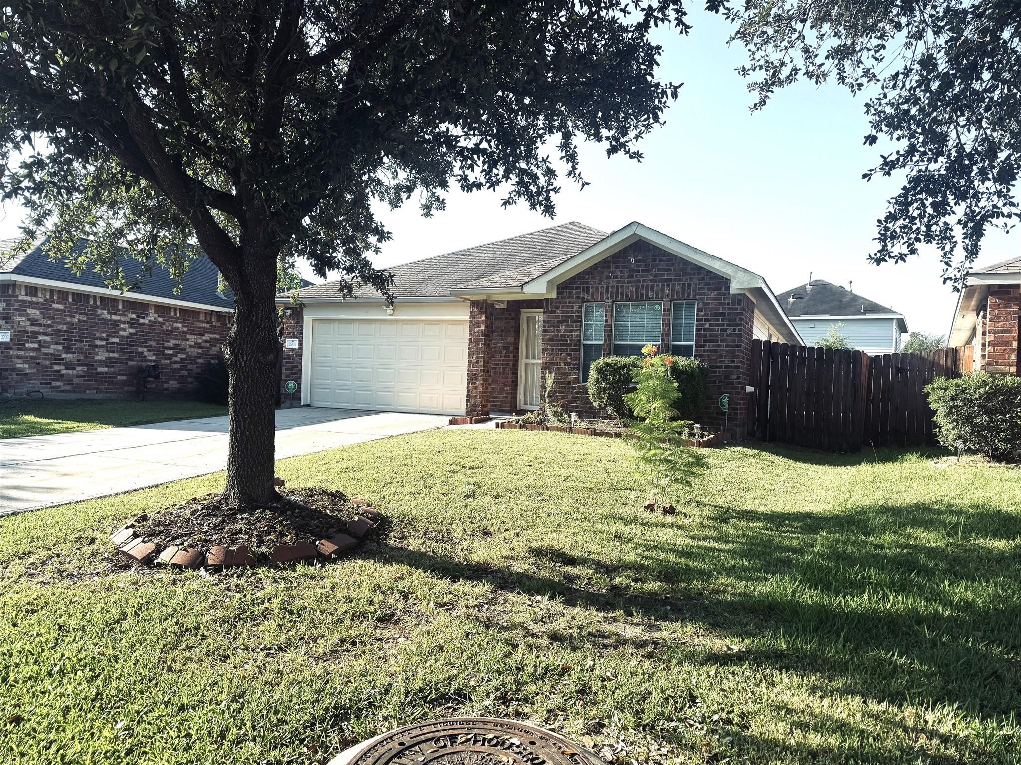 2707 trementina dr, Houston, TX 77088