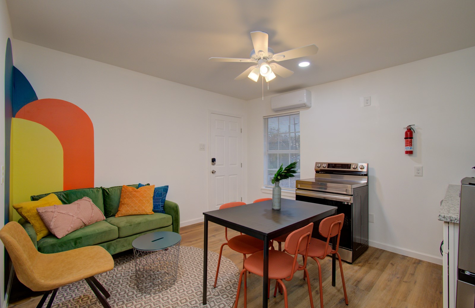 6403 Avenue Street, Houston, TX 77011