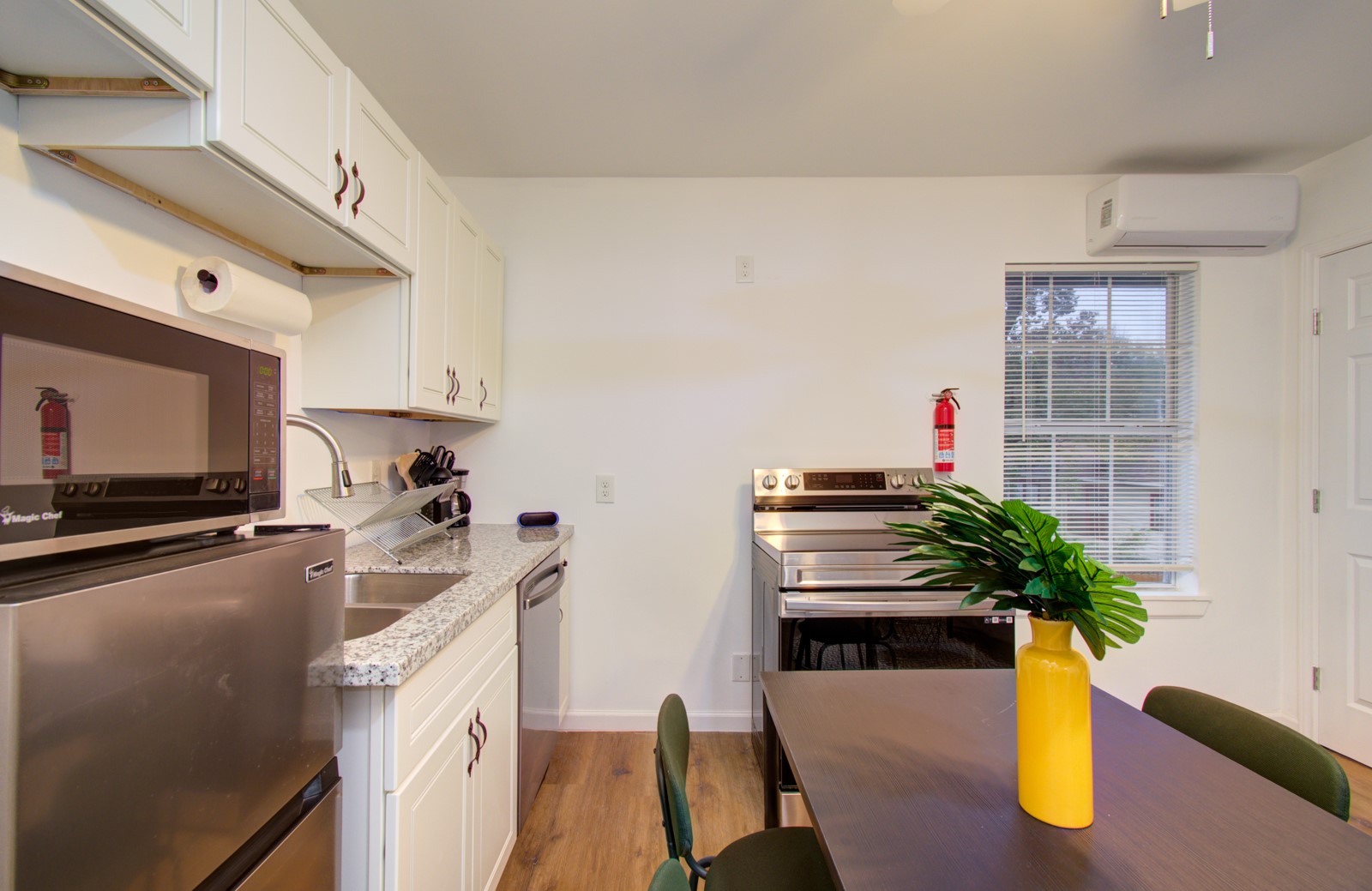 6403 Avenue Street, Houston, TX 77011