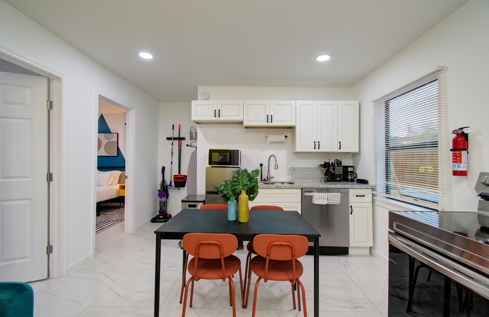 6403 Avenue Street, Houston, TX 77011