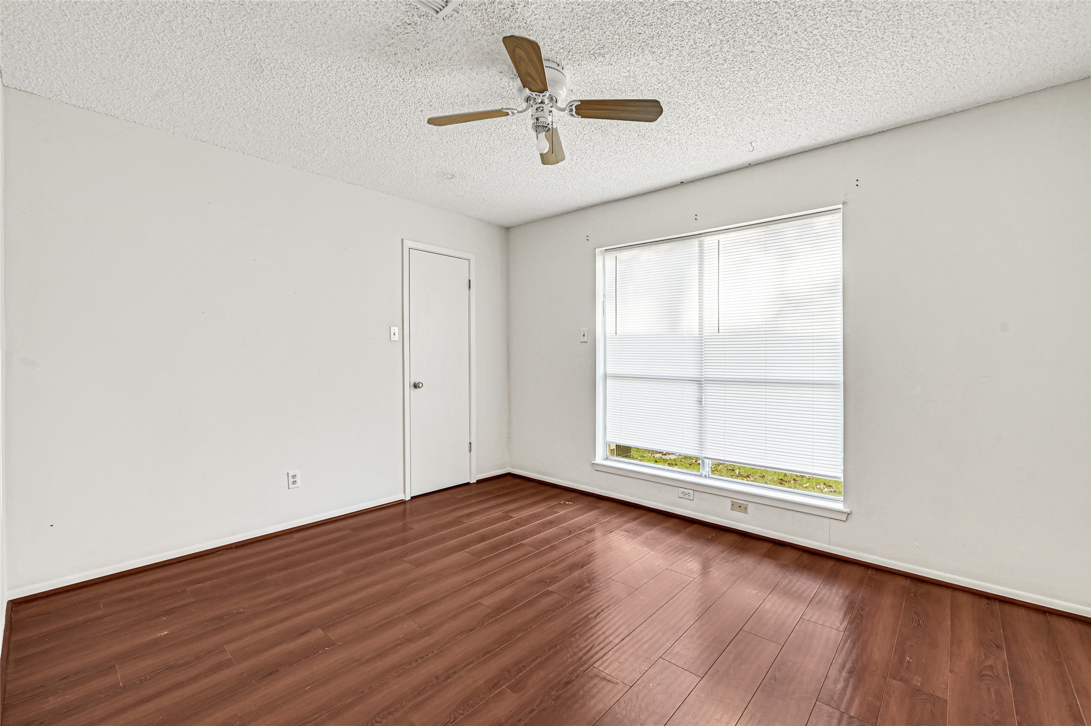 2nd Bedroom on 1st Floor