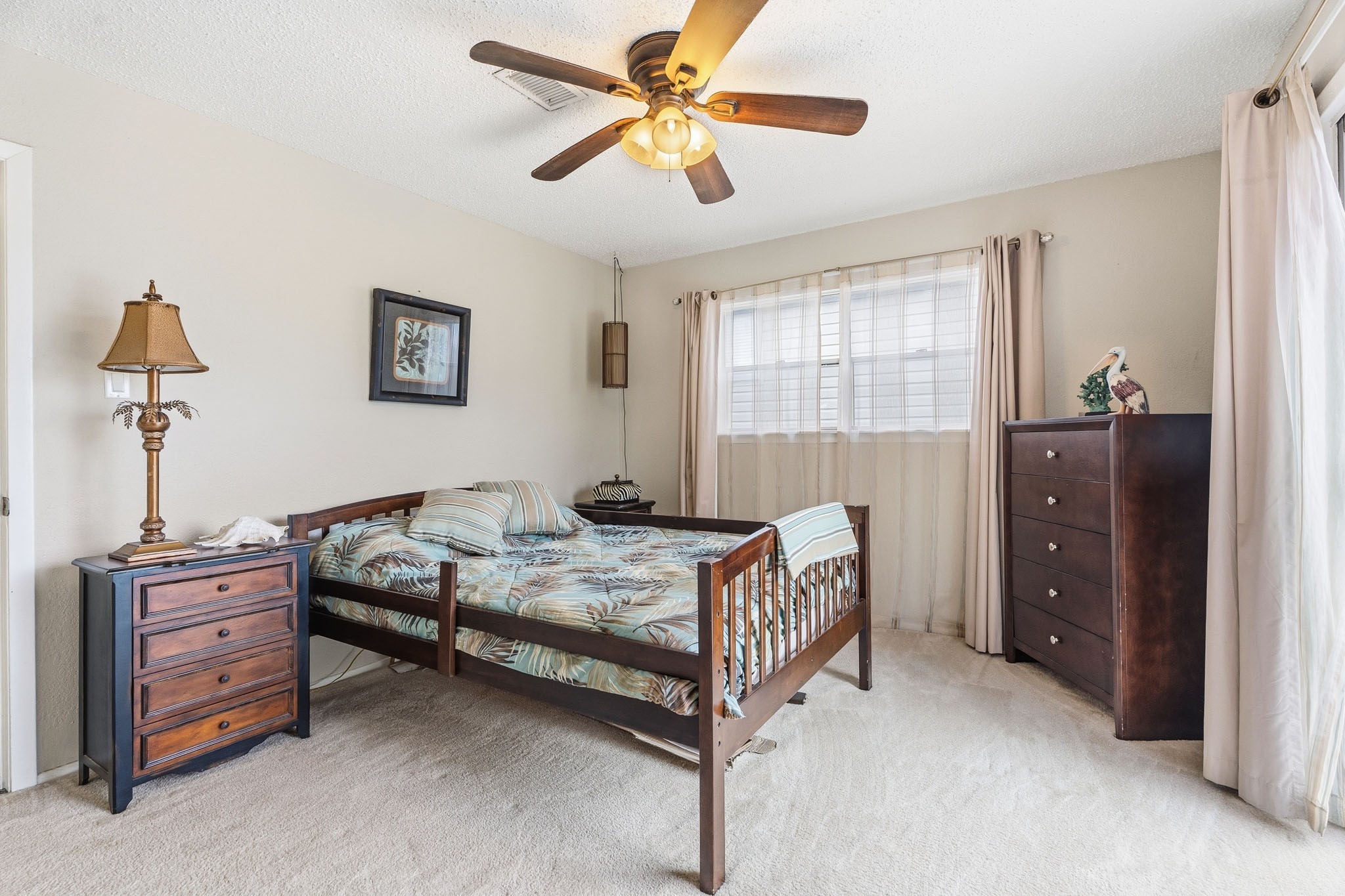 23 N Sandpiper Street, La Marque, TX 77568