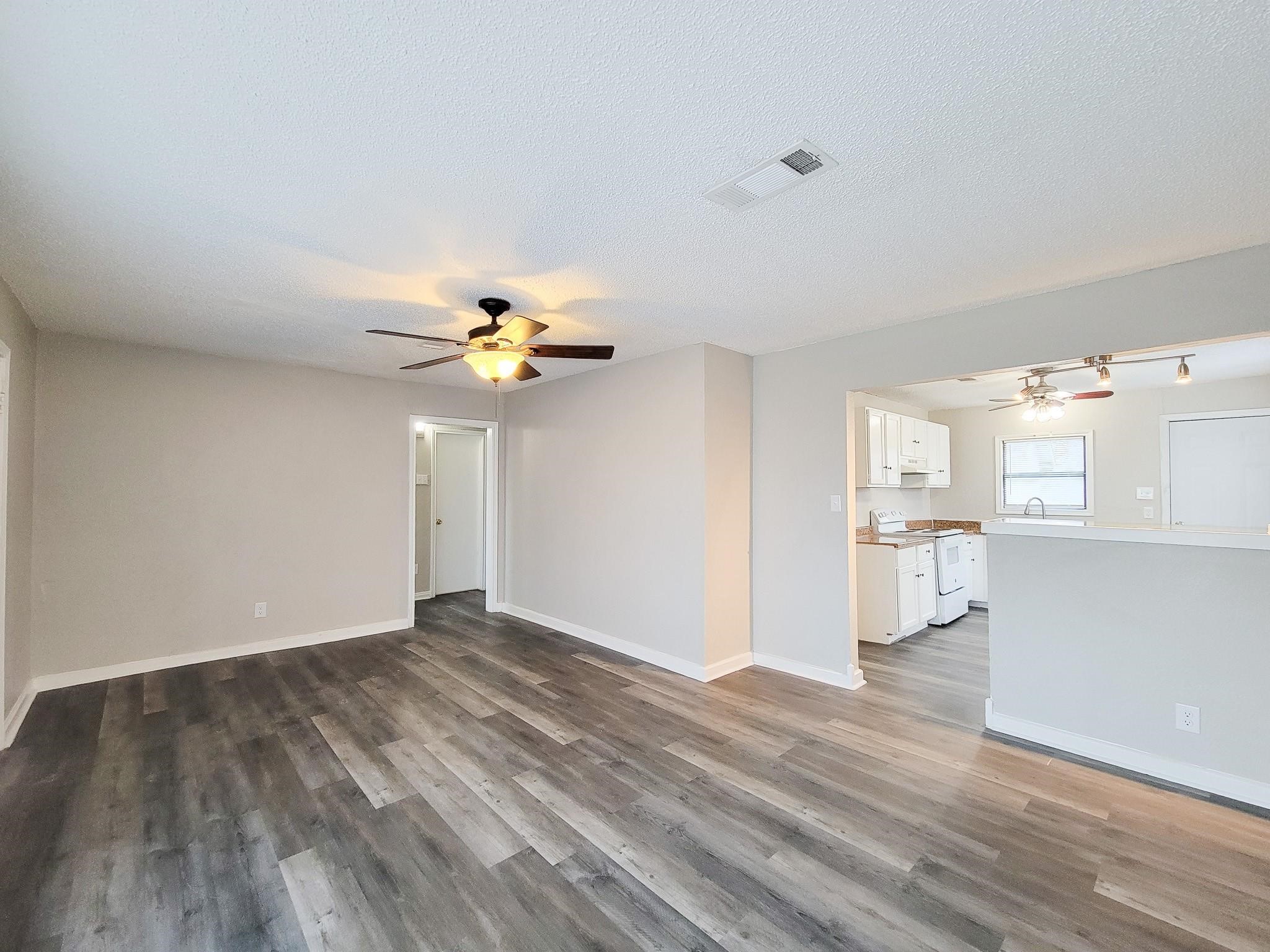 4817 Lawndale Street, La Marque, TX 77568