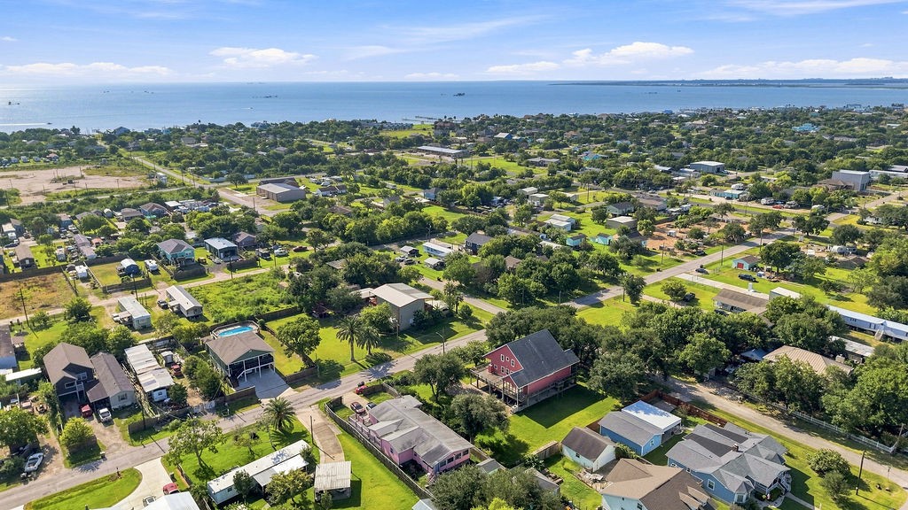 746 12th Street, San Leon, TX 77539