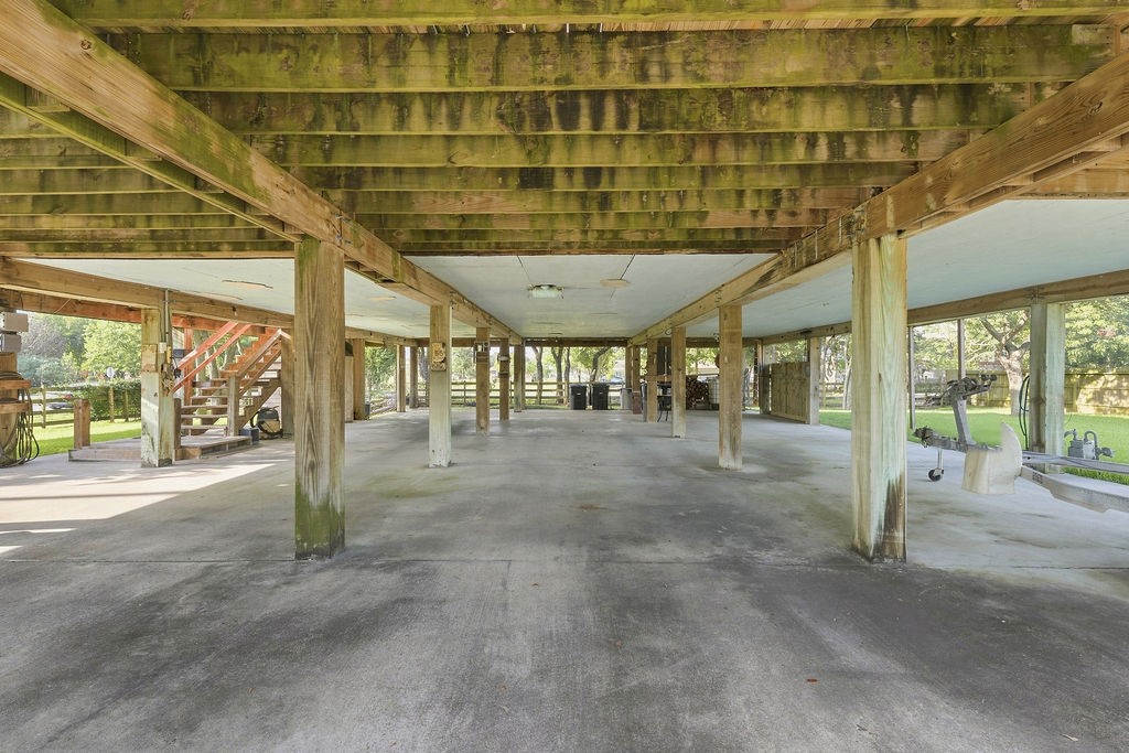746 12th Street, San Leon, TX 77539