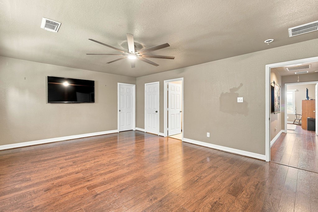 746 12th Street, San Leon, TX 77539
