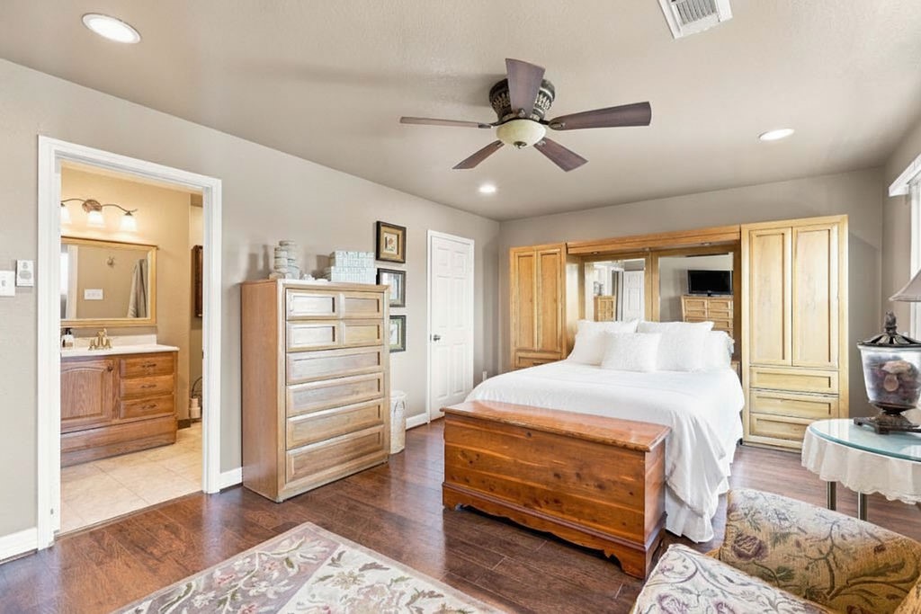 746 12th Street, San Leon, TX 77539
