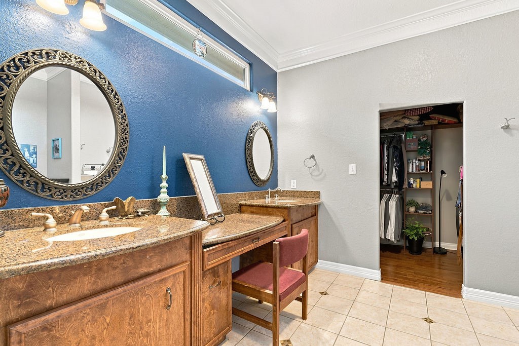 746 12th Street, San Leon, TX 77539