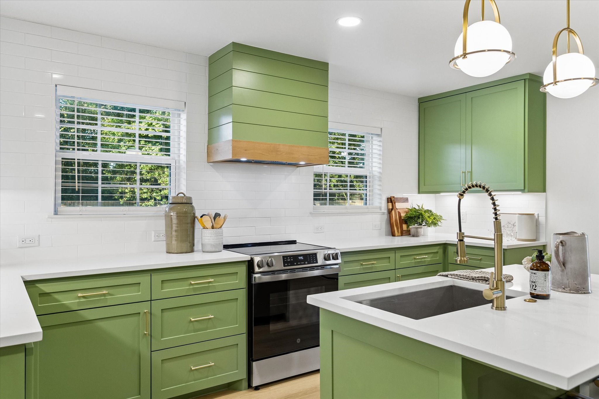 2801 Shouse Road, Santa Fe, TX 77510