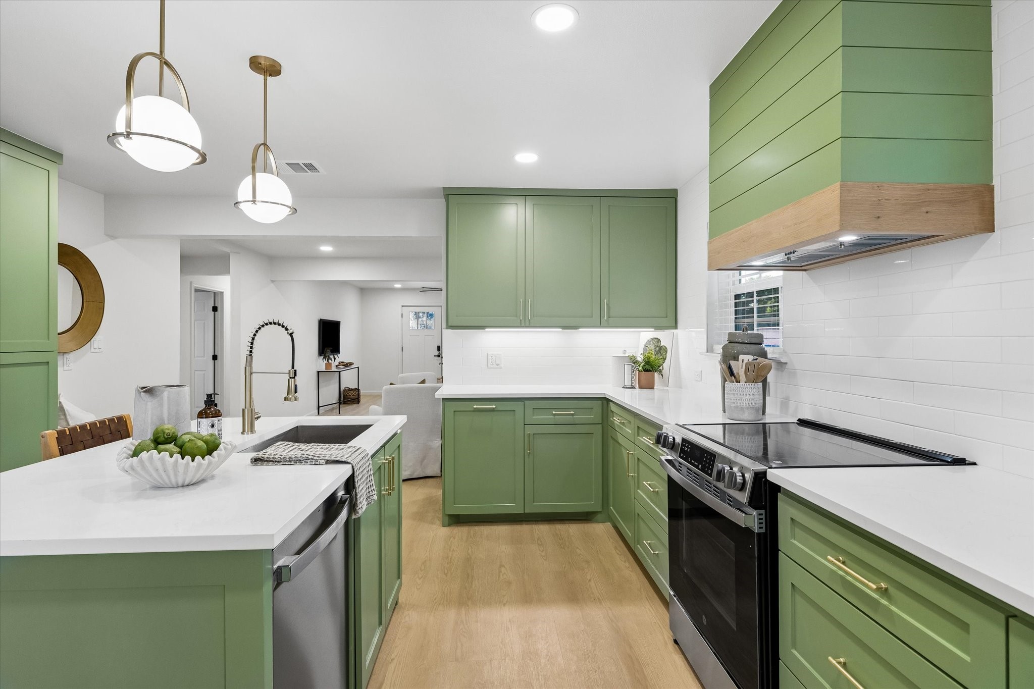 2801 Shouse Road, Santa Fe, TX 77510