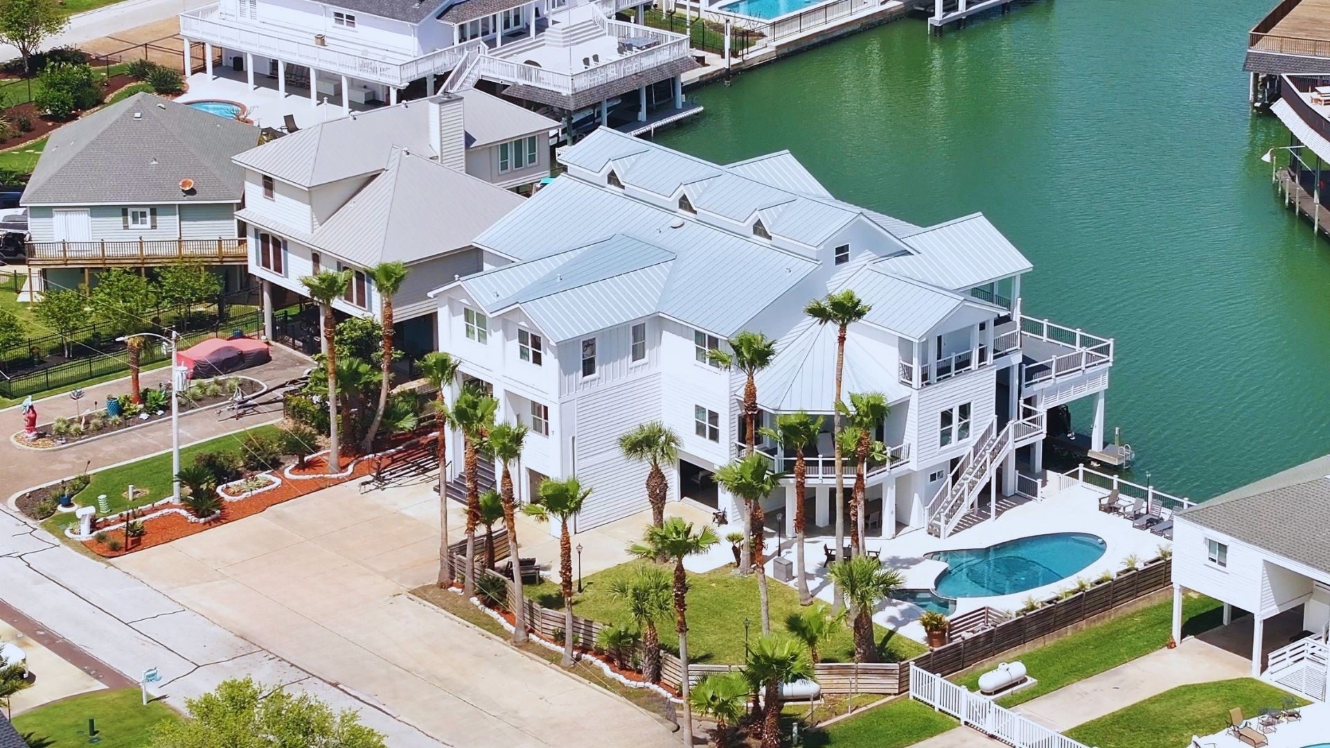1614 Castaway Street, Tiki Island, TX 77554 1614 Castaway Street, Tiki Island, TX 77554