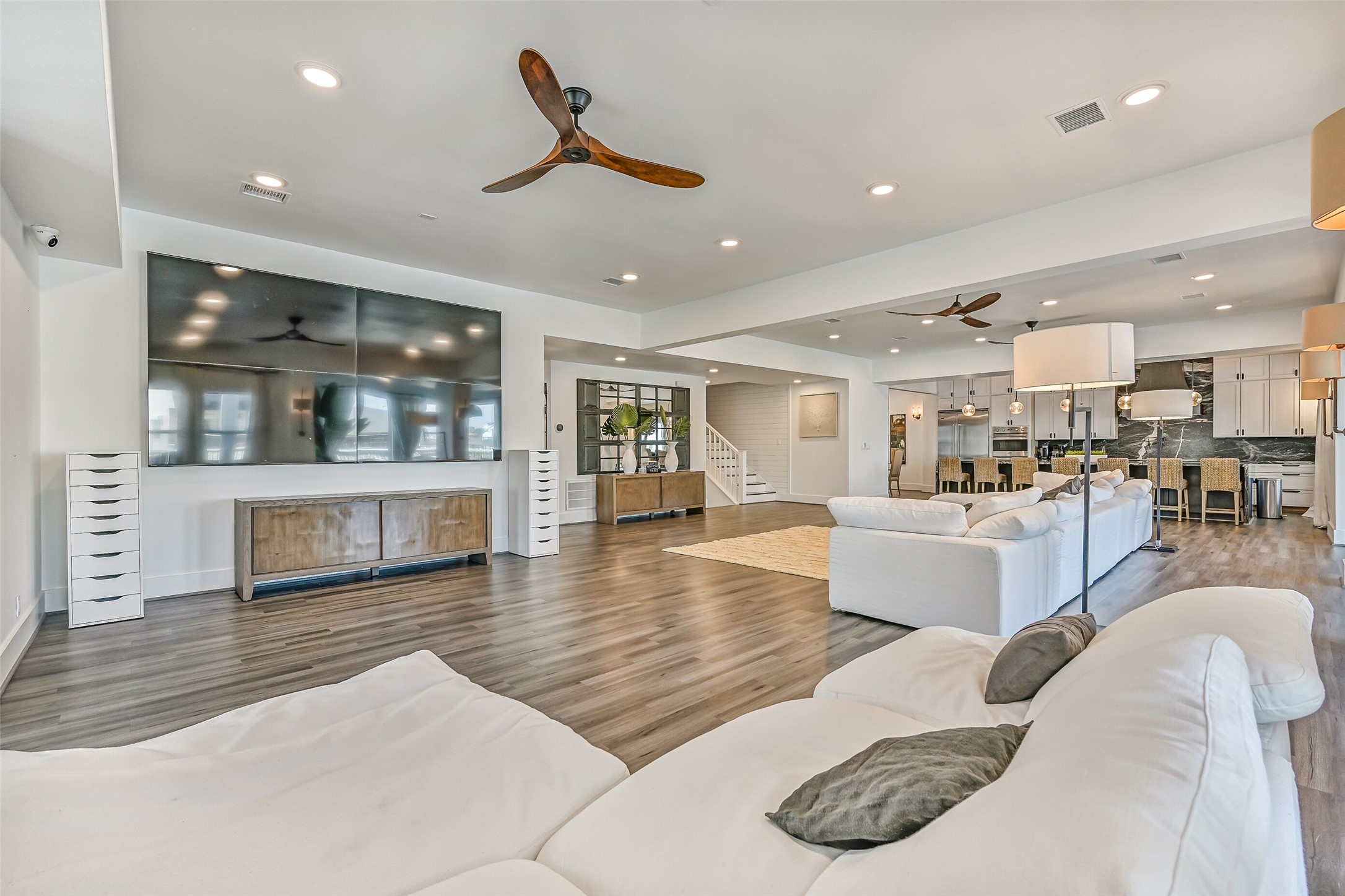Bring the whole crew without sacrificing breathing room. The expansive living area connects naturally with the kitchen, making holidays, celebrations and packed Tiki weekends feel right at home.
